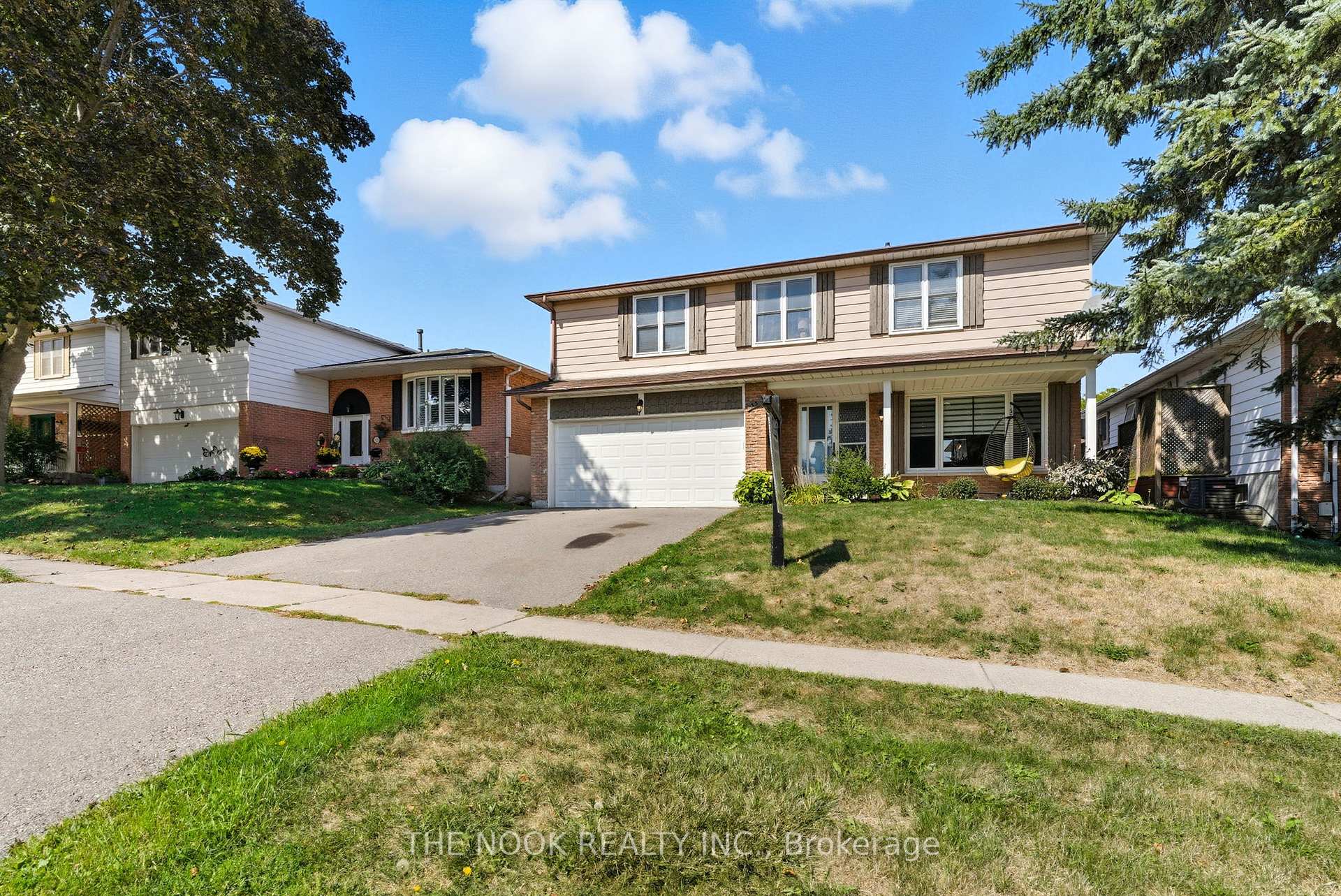 Photo 1 of 55 Rosalynne Avenue, Clarington, Bowmanville — HOMEH