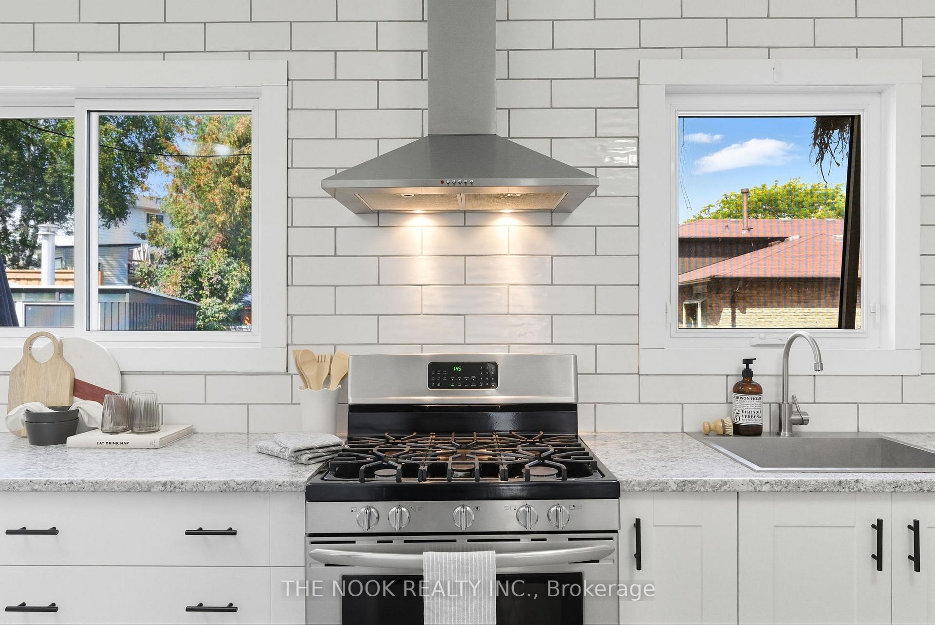 Photo 7 of 55 Rosalynne Avenue, Clarington, Bowmanville — HOMEH