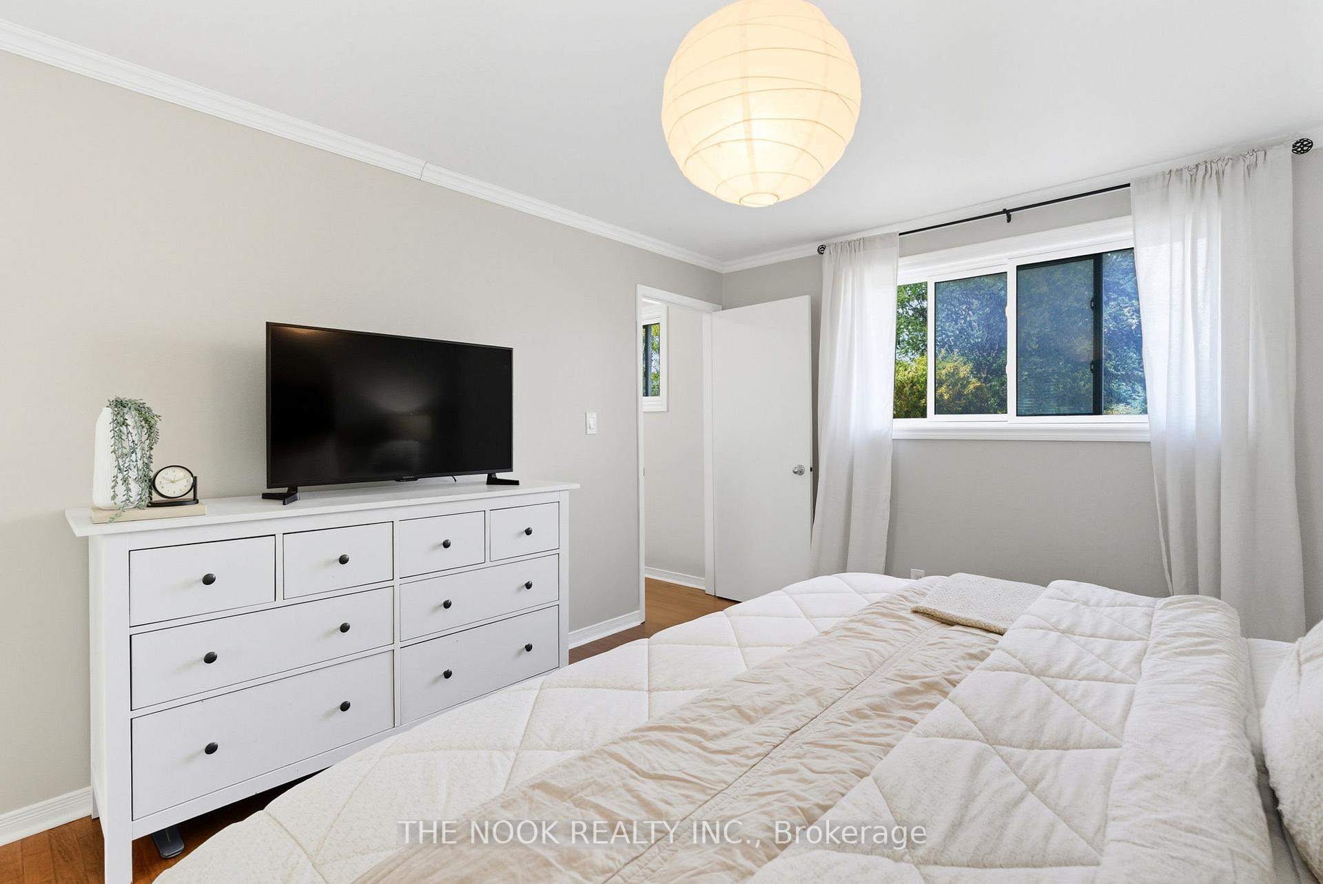 Photo 23 of 55 Rosalynne Avenue, Clarington, Bowmanville — HOMEH