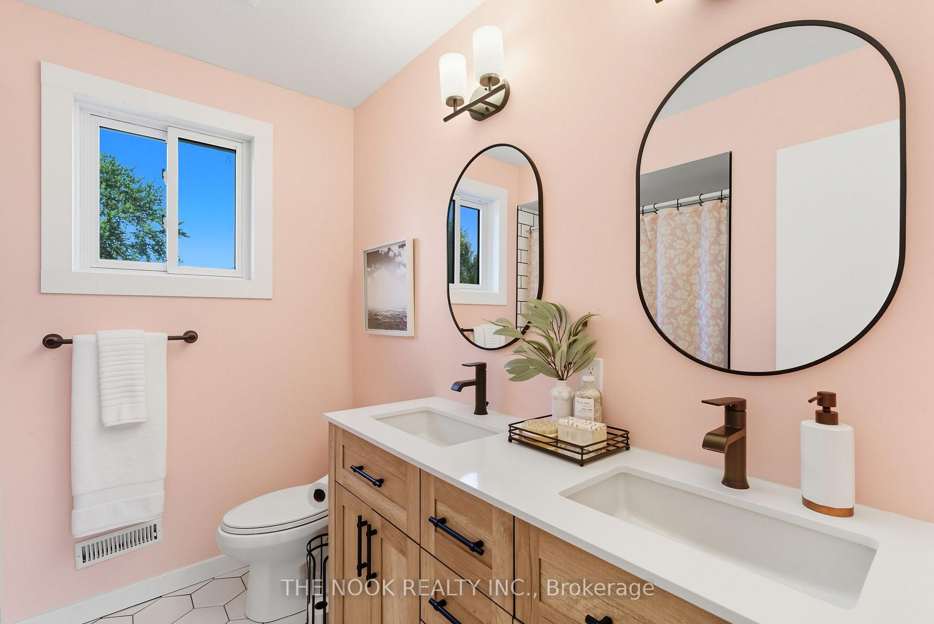 Photo 30 of 55 Rosalynne Avenue, Clarington, Bowmanville — HOMEH