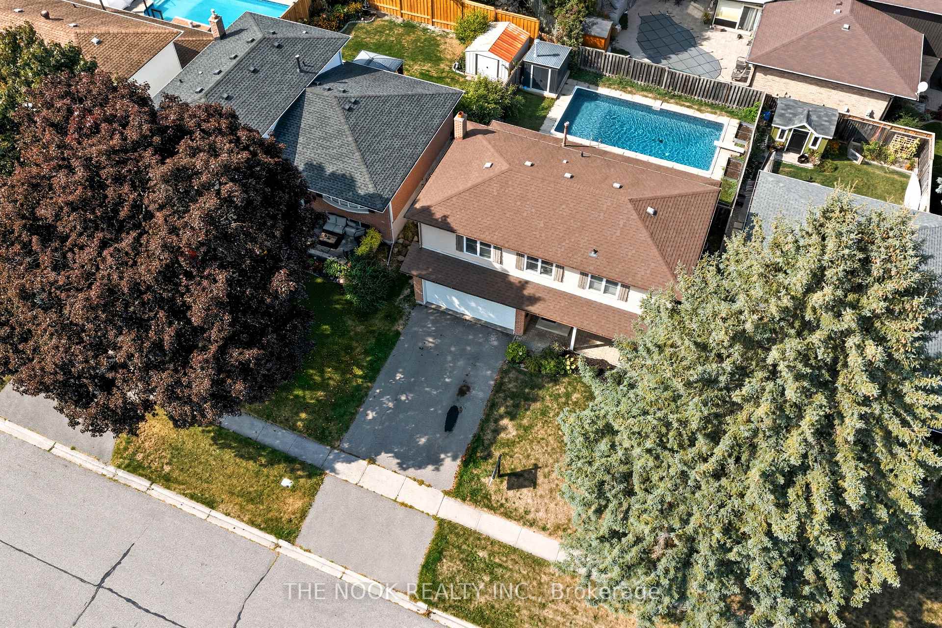 Photo 38 of 55 Rosalynne Avenue, Clarington, Bowmanville — HOMEH