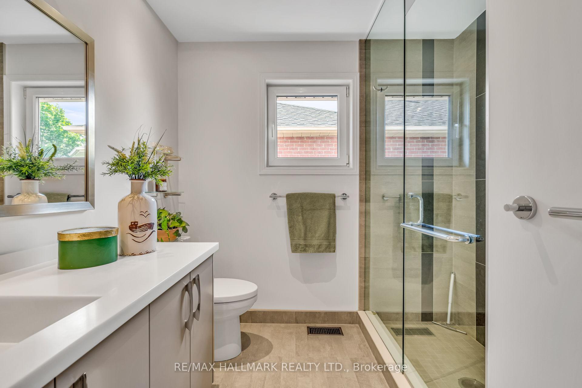 Photo 41 of 54 Bryant Road, Markham, Markham Village — HOMEH