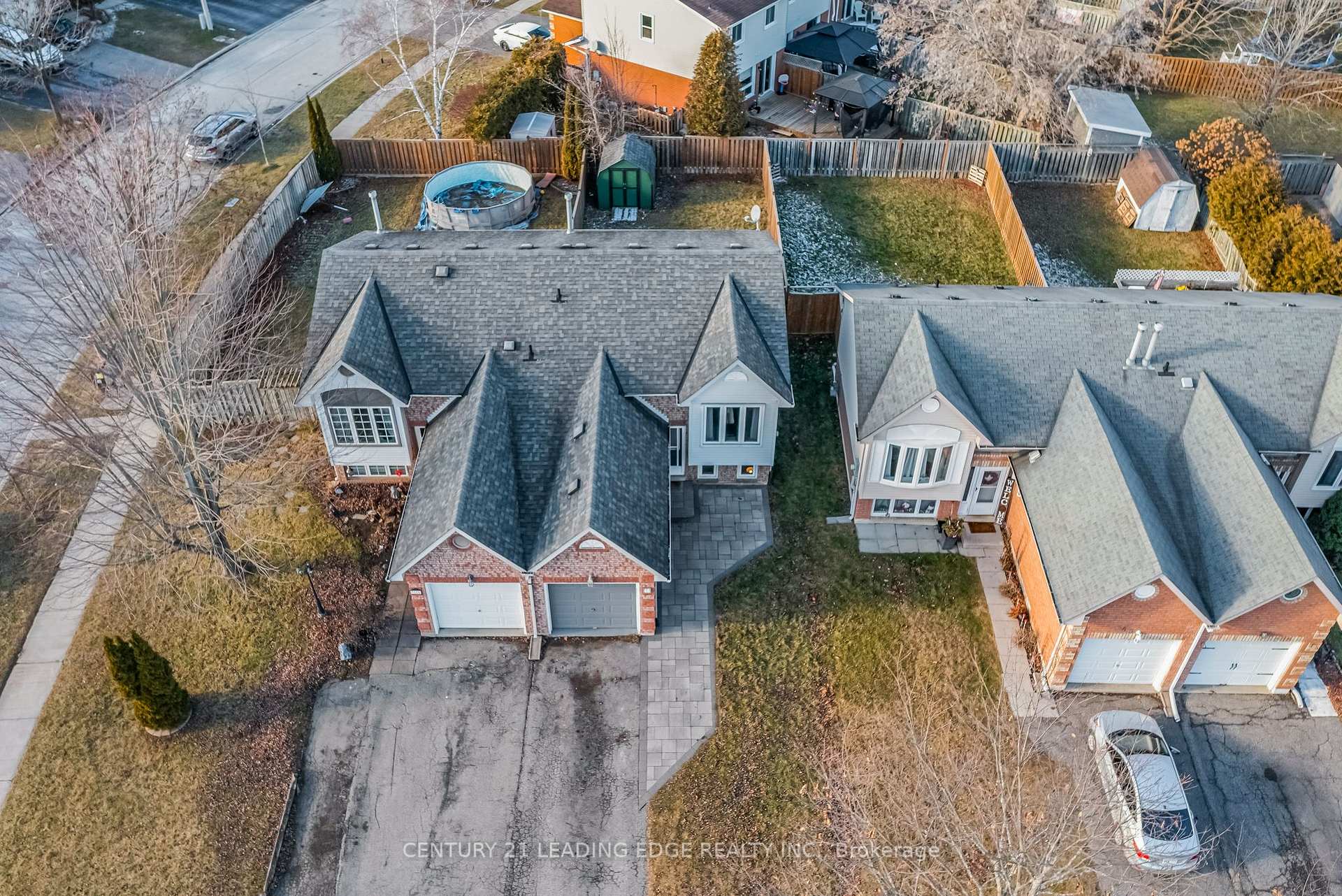 Photo 5 of 46 Fenwick Avenue, Clarington, Bowmanville — HOMEH