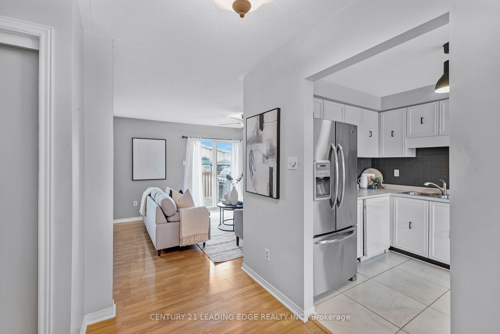 Photo 2 of 46 Fenwick Avenue, Clarington, Bowmanville — HOMEH