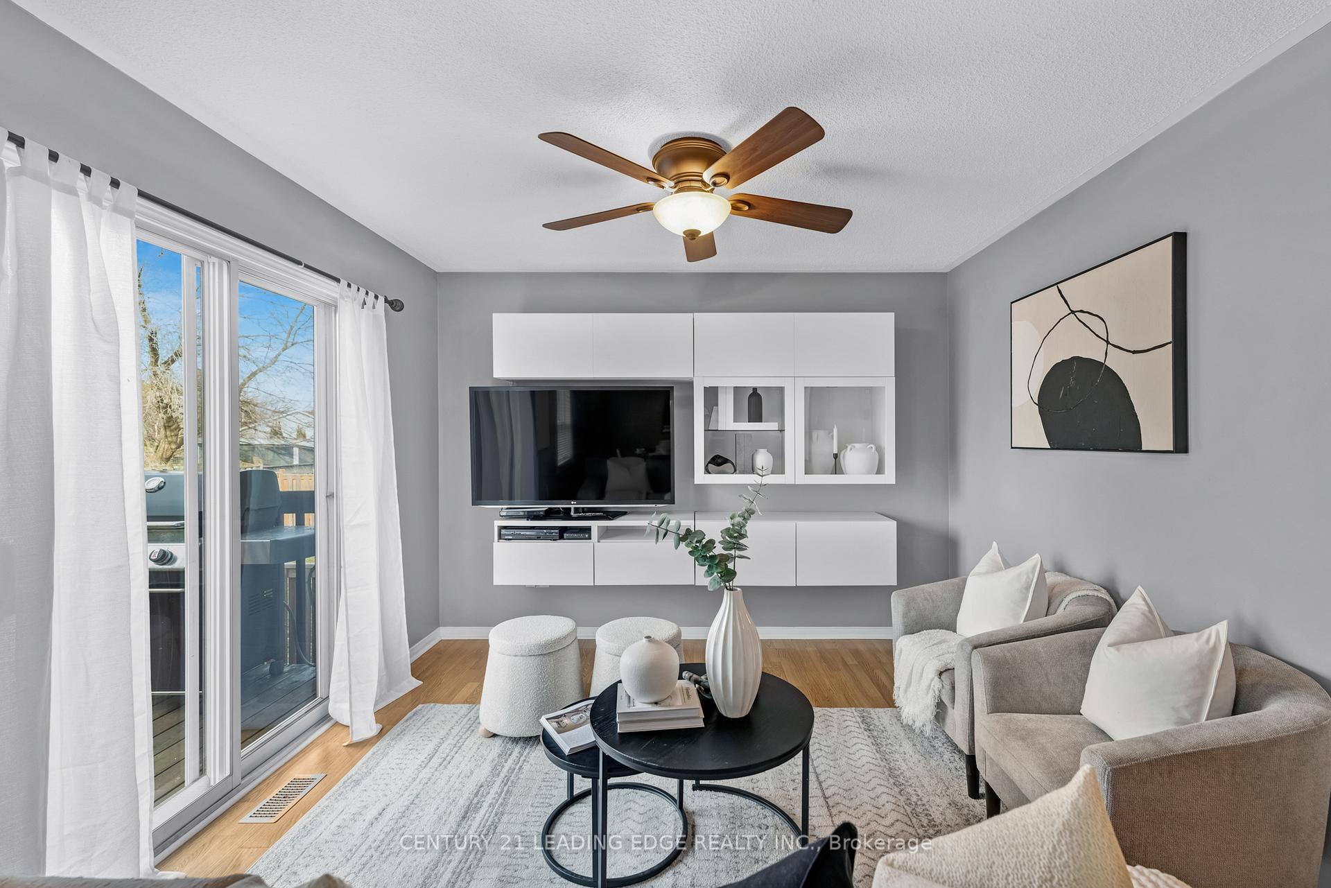 Photo 9 of 46 Fenwick Avenue, Clarington, Bowmanville — HOMEH