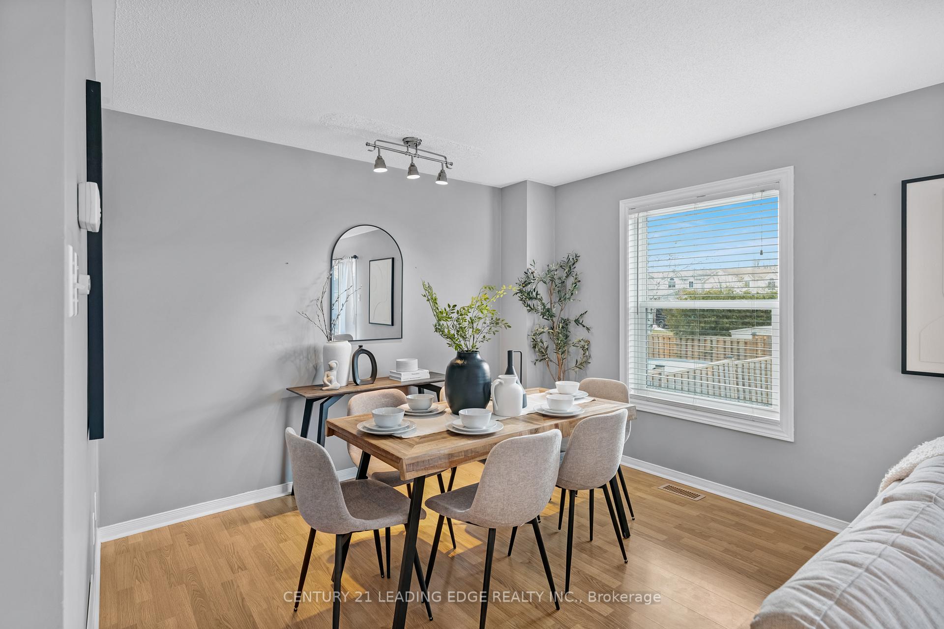 Photo 14 of 46 Fenwick Avenue, Clarington, Bowmanville — HOMEH