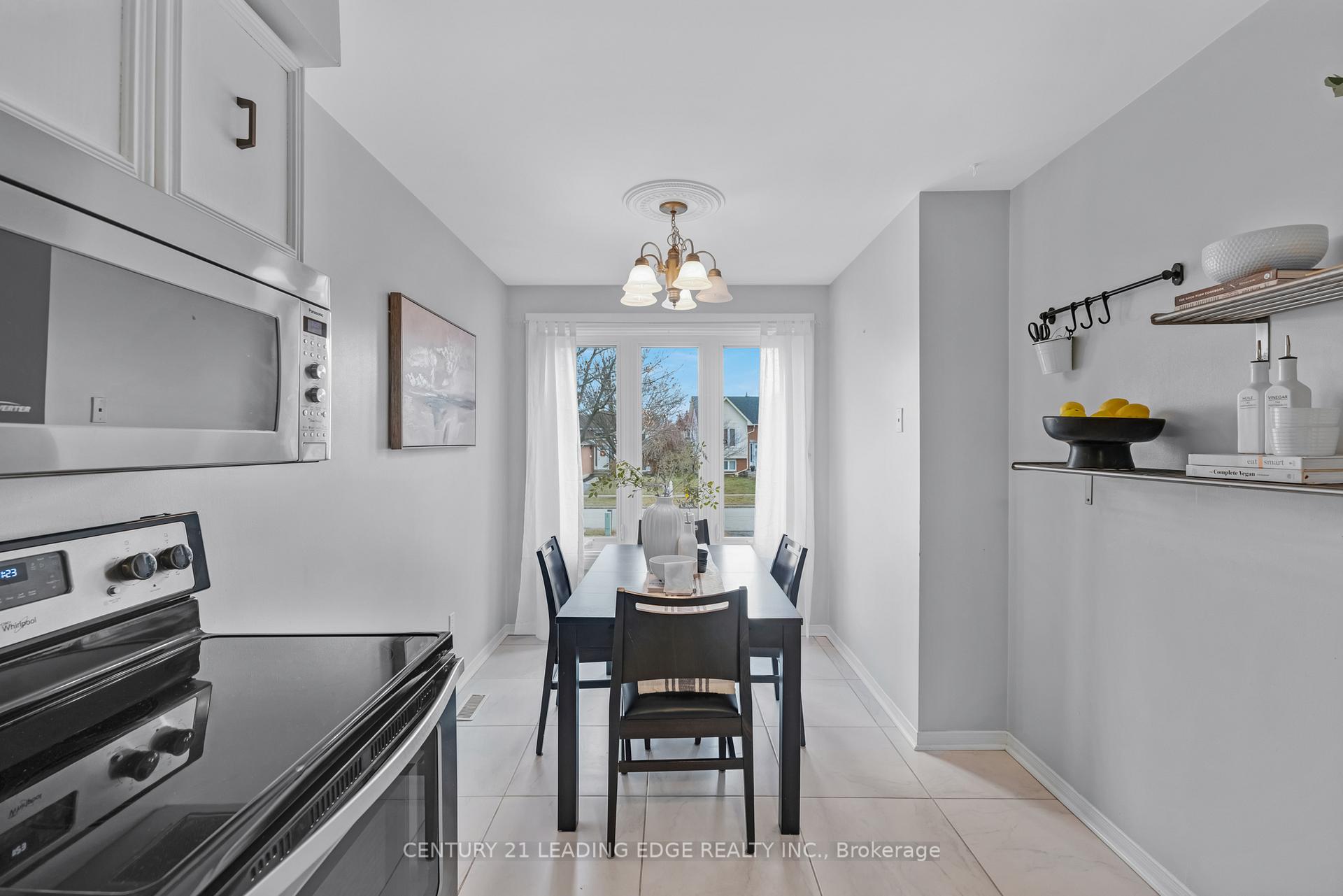 Photo 18 of 46 Fenwick Avenue, Clarington, Bowmanville — HOMEH
