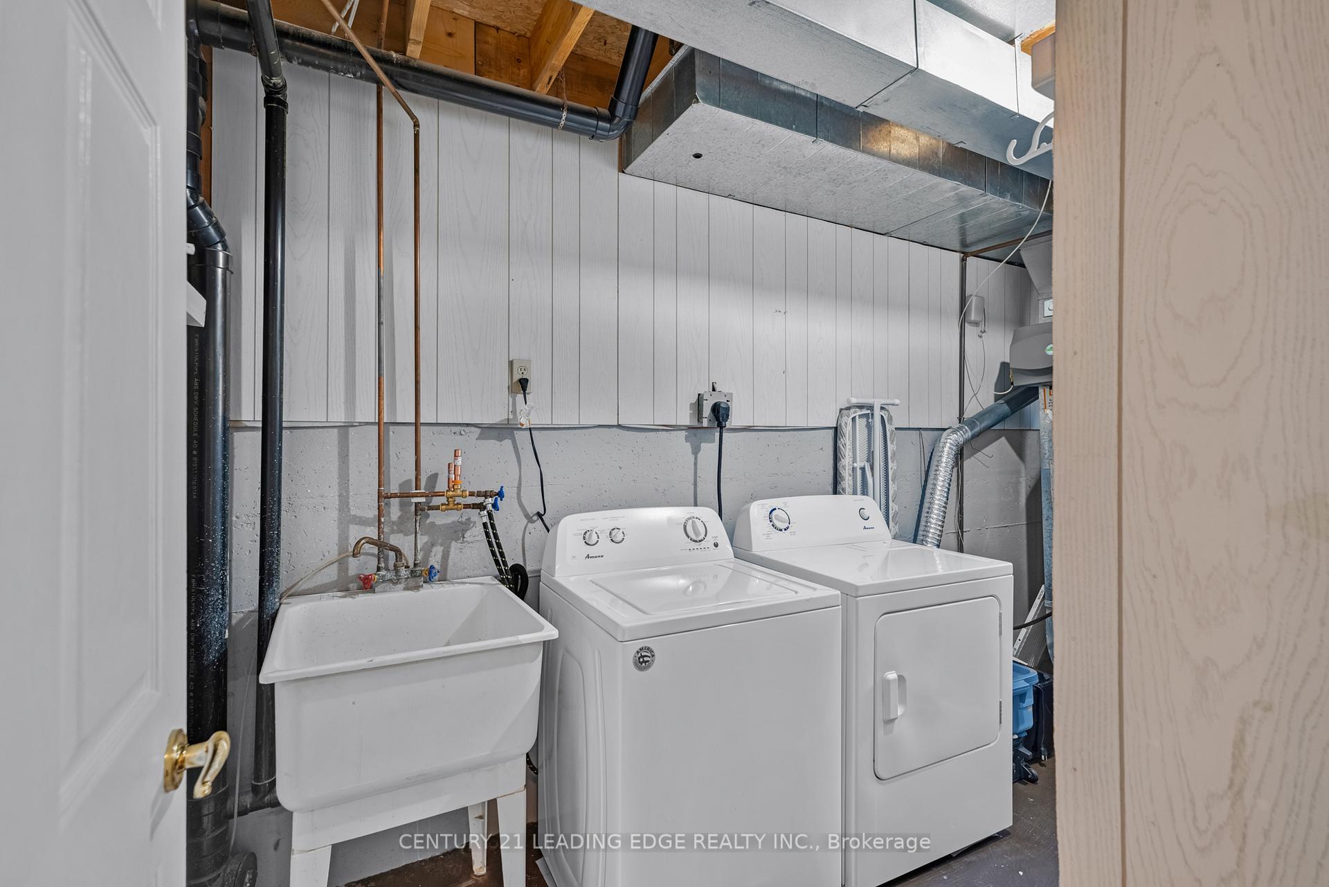 Photo 30 of 46 Fenwick Avenue, Clarington, Bowmanville — HOMEH