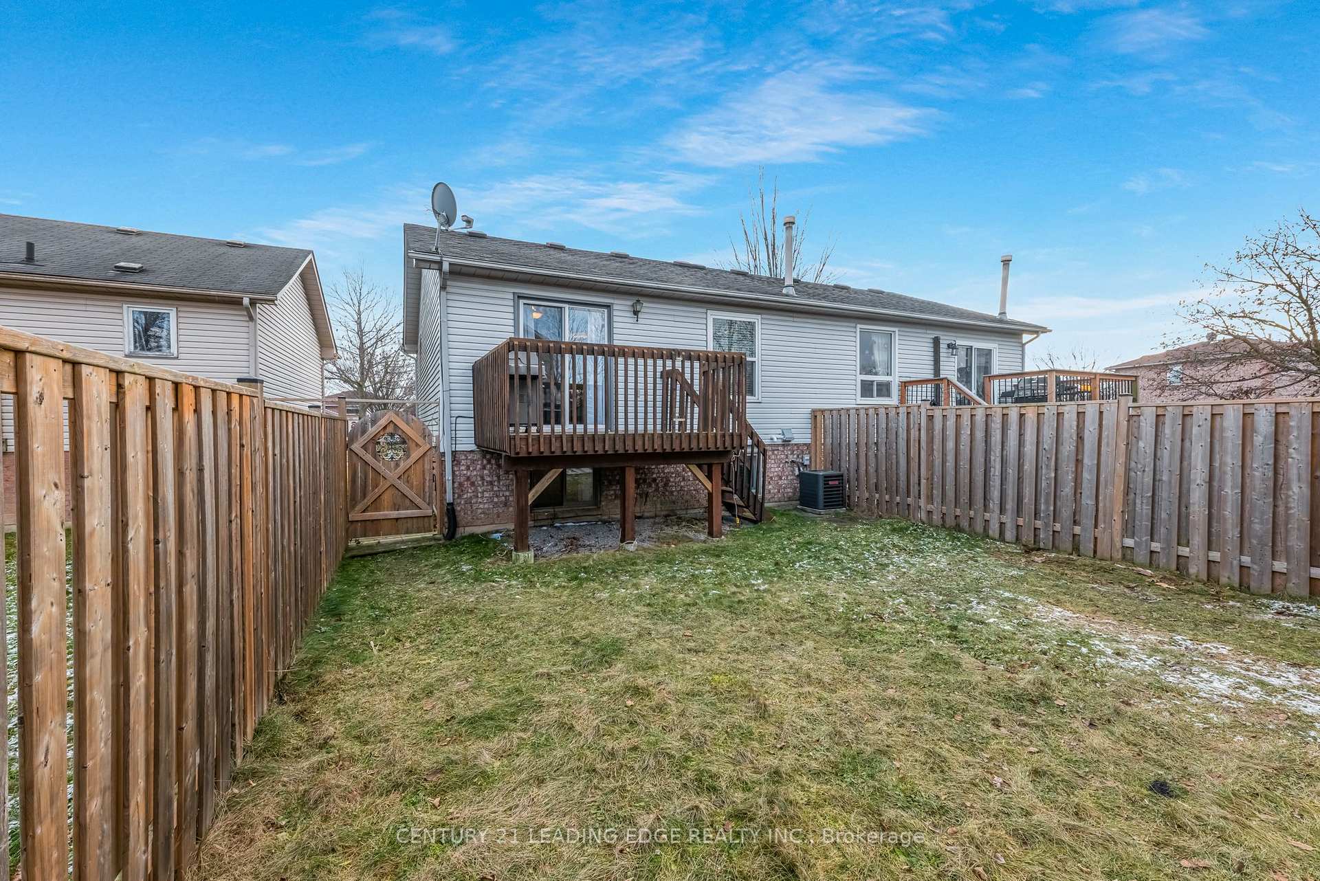 Photo 34 of 46 Fenwick Avenue, Clarington, Bowmanville — HOMEH