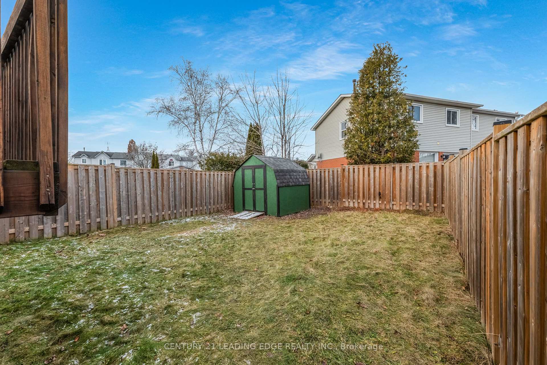 Photo 35 of 46 Fenwick Avenue, Clarington, Bowmanville — HOMEH