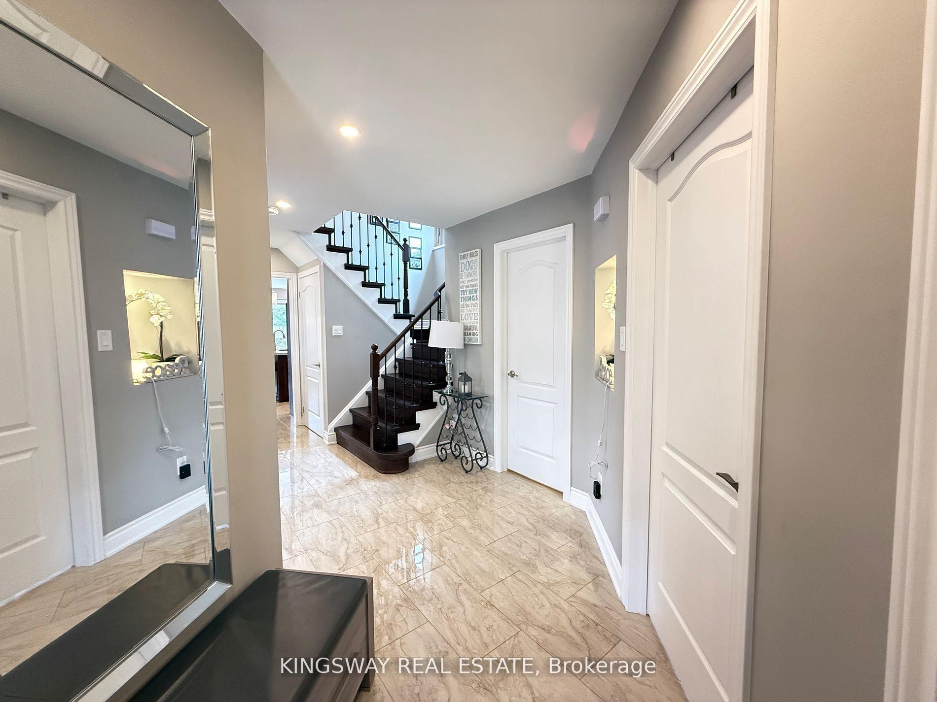 Photo 3 of 49 Farncomb Crescent, Clarington, Bowmanville — HOMEH