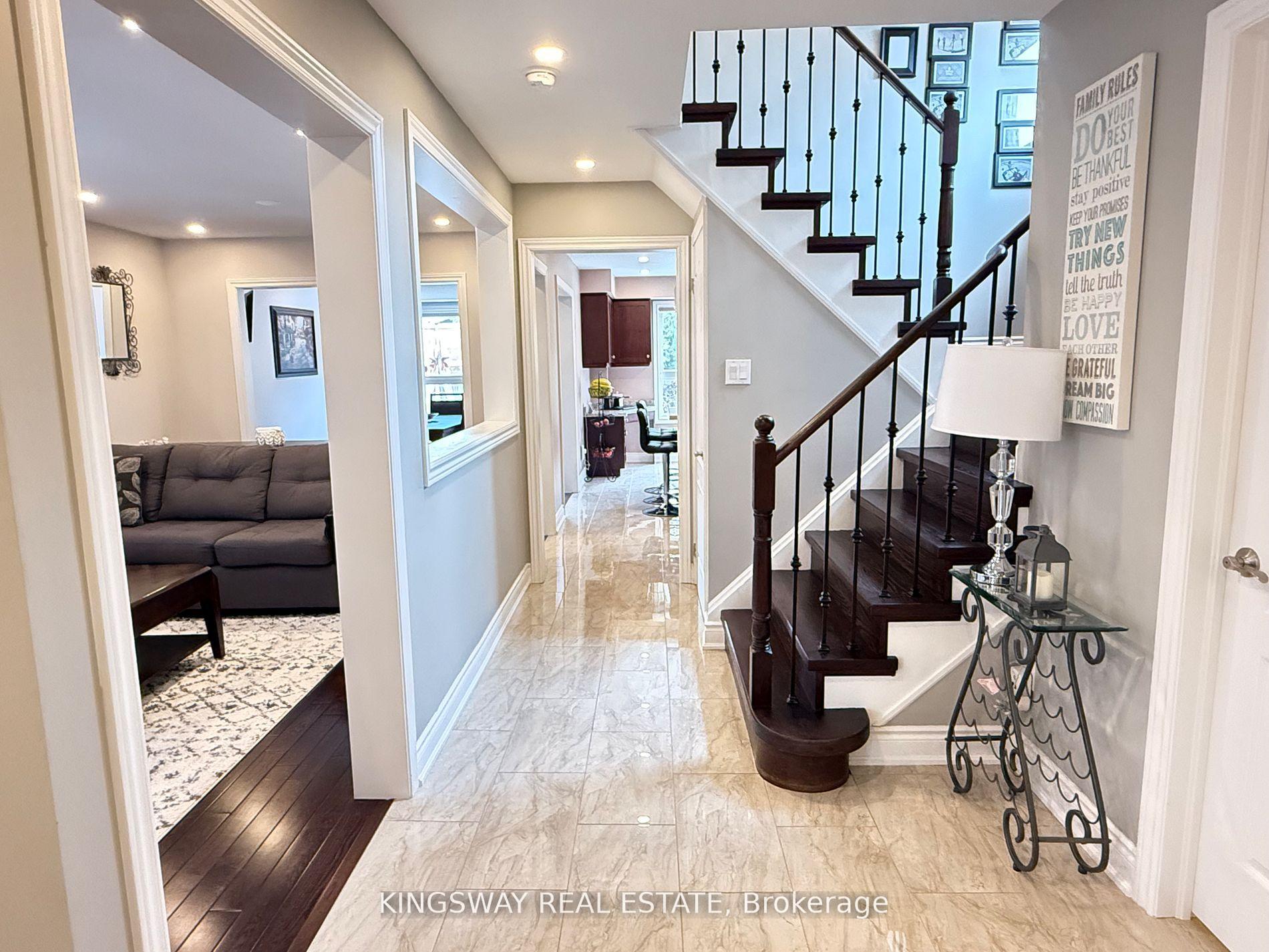 Photo 9 of 49 Farncomb Crescent, Clarington, Bowmanville — HOMEH