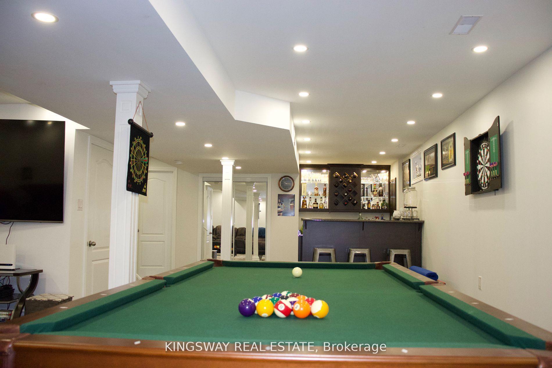 Photo 20 of 49 Farncomb Crescent, Clarington, Bowmanville — HOMEH