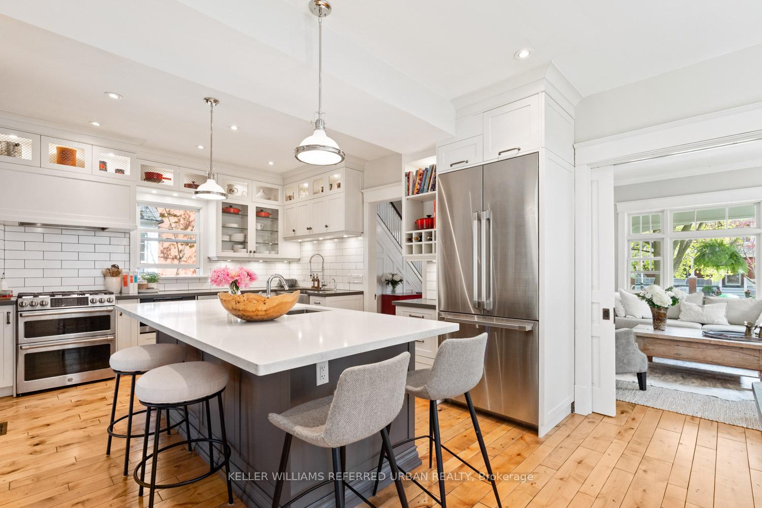 Photo 37 of 72 Connaught Avenue, Aurora, Aurora Village — HOMEH