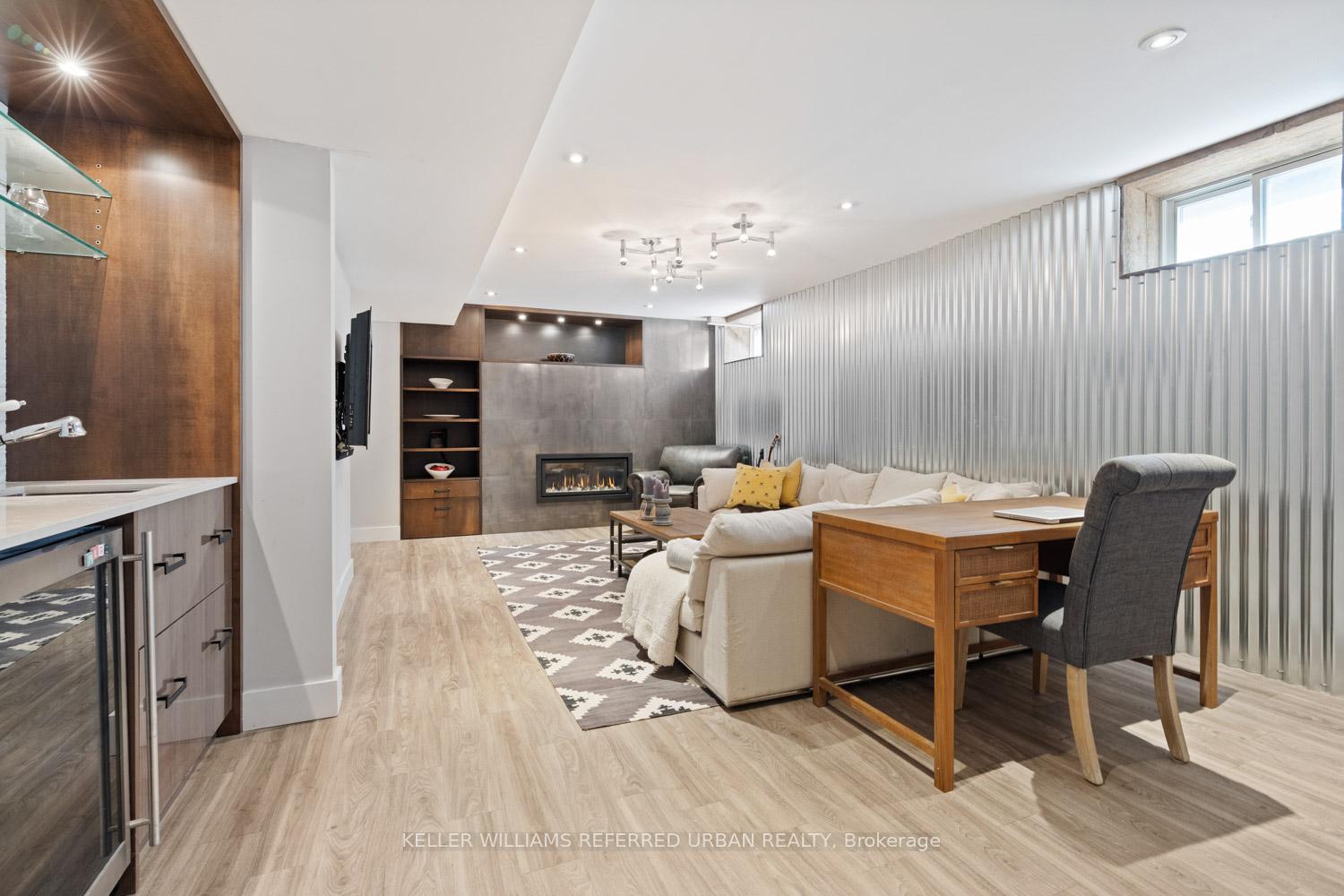 Photo 38 of 72 Connaught Avenue, Aurora, Aurora Village — HOMEH
