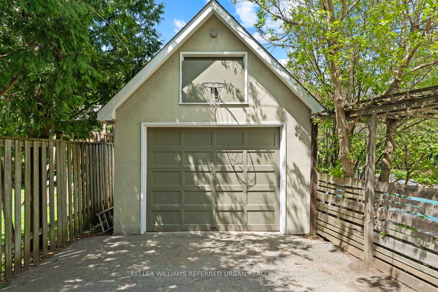 Photo 35 of 72 Connaught Avenue, Aurora, Aurora Village — HOMEH