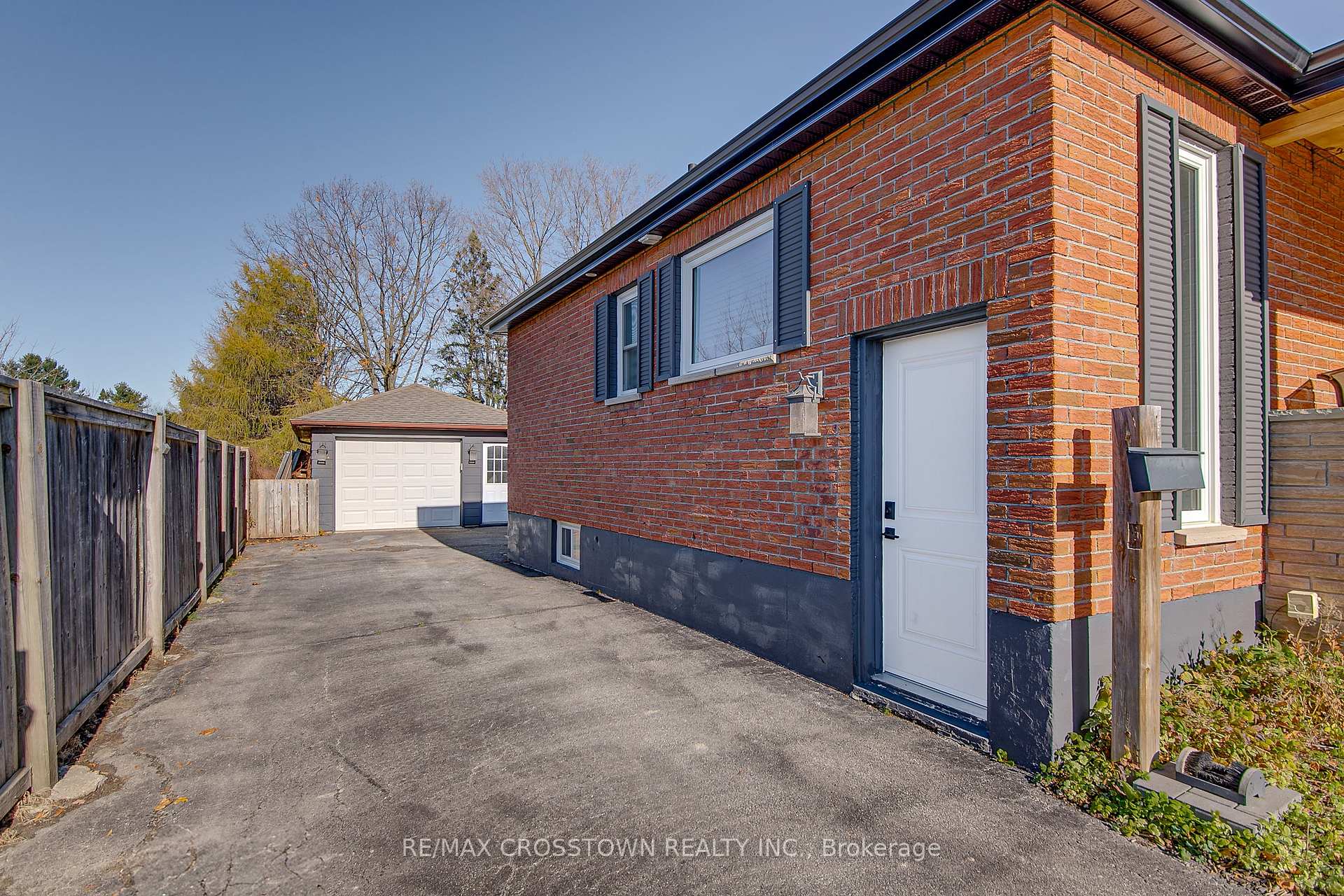 Photo 35 of 74 Strabane Avenue, Barrie, Codrington — HOMEH