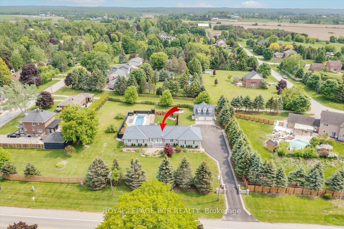 Photo 5 of 395 Sandford Road, Uxbridge, Rural Uxbridge — HOMEH