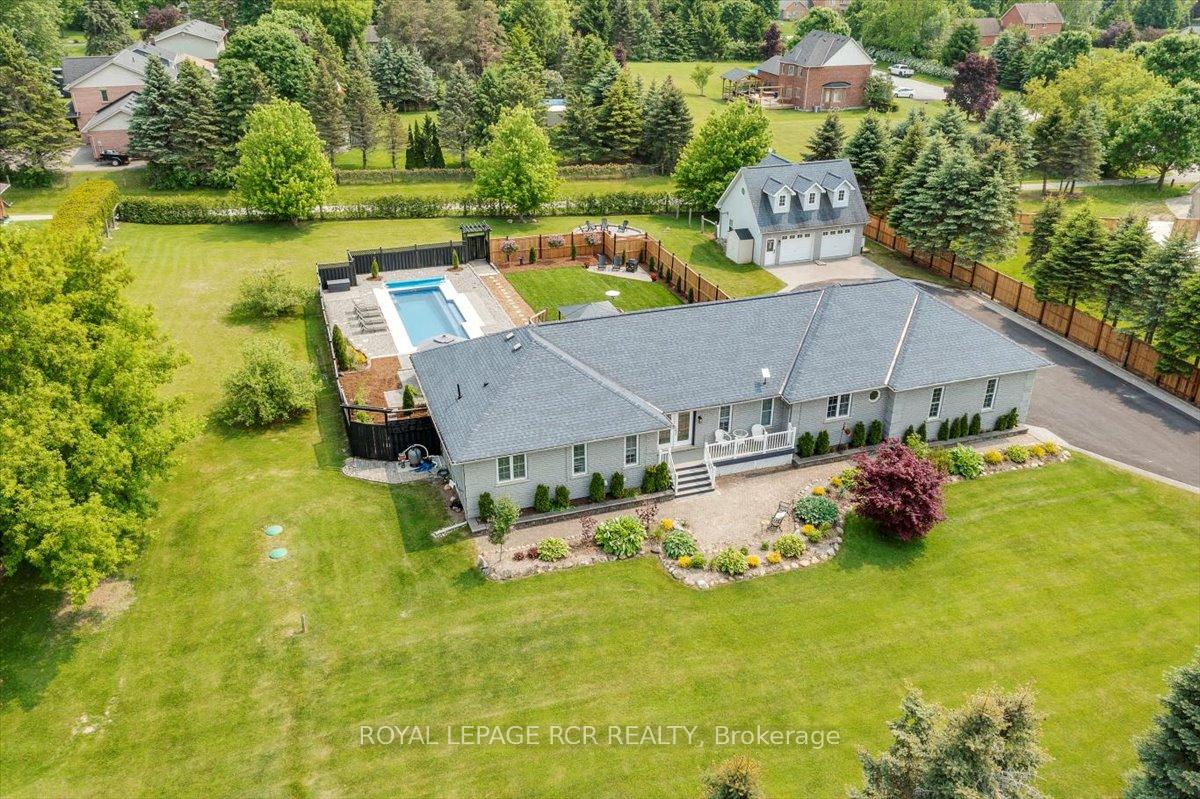 Photo 14 of 395 Sandford Road, Uxbridge, Rural Uxbridge — HOMEH