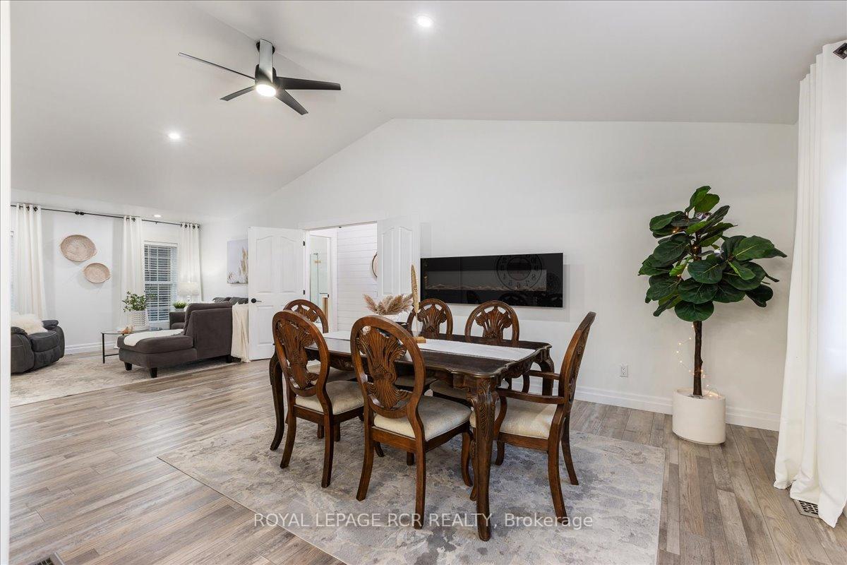 Photo 16 of 395 Sandford Road, Uxbridge, Rural Uxbridge — HOMEH