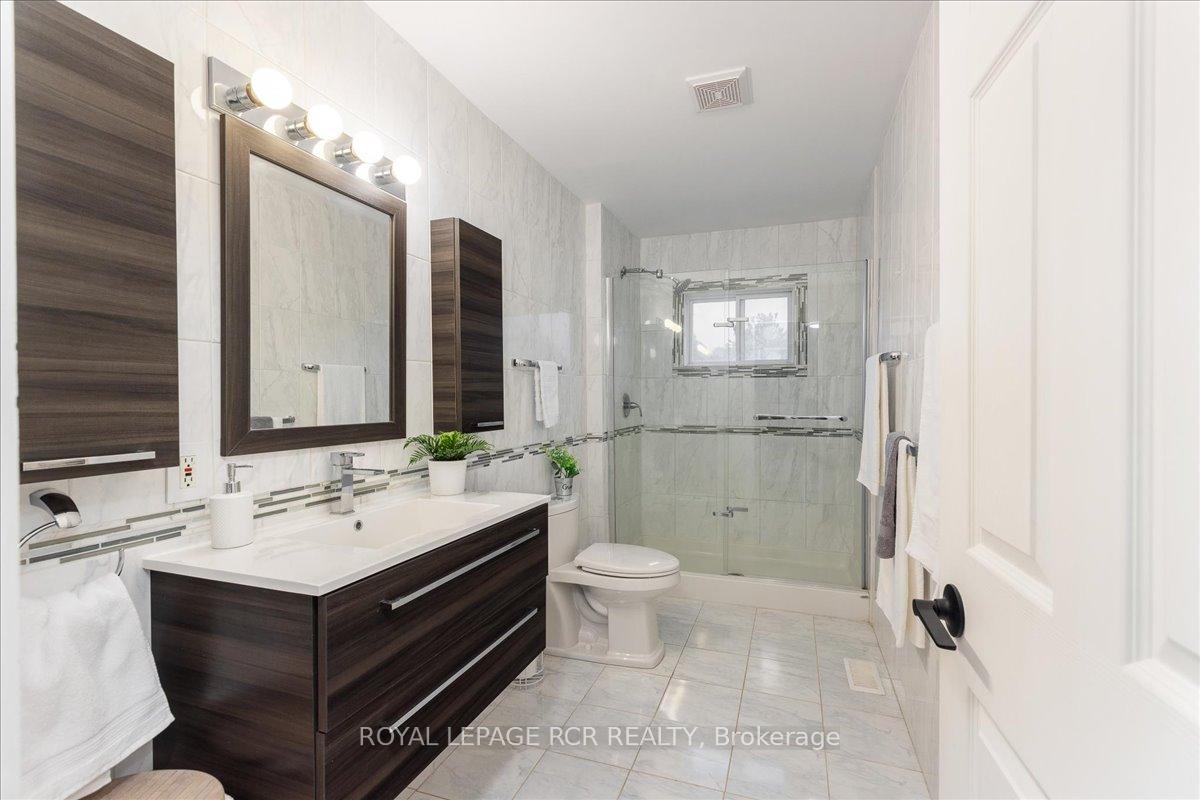 Photo 23 of 395 Sandford Road, Uxbridge, Rural Uxbridge — HOMEH