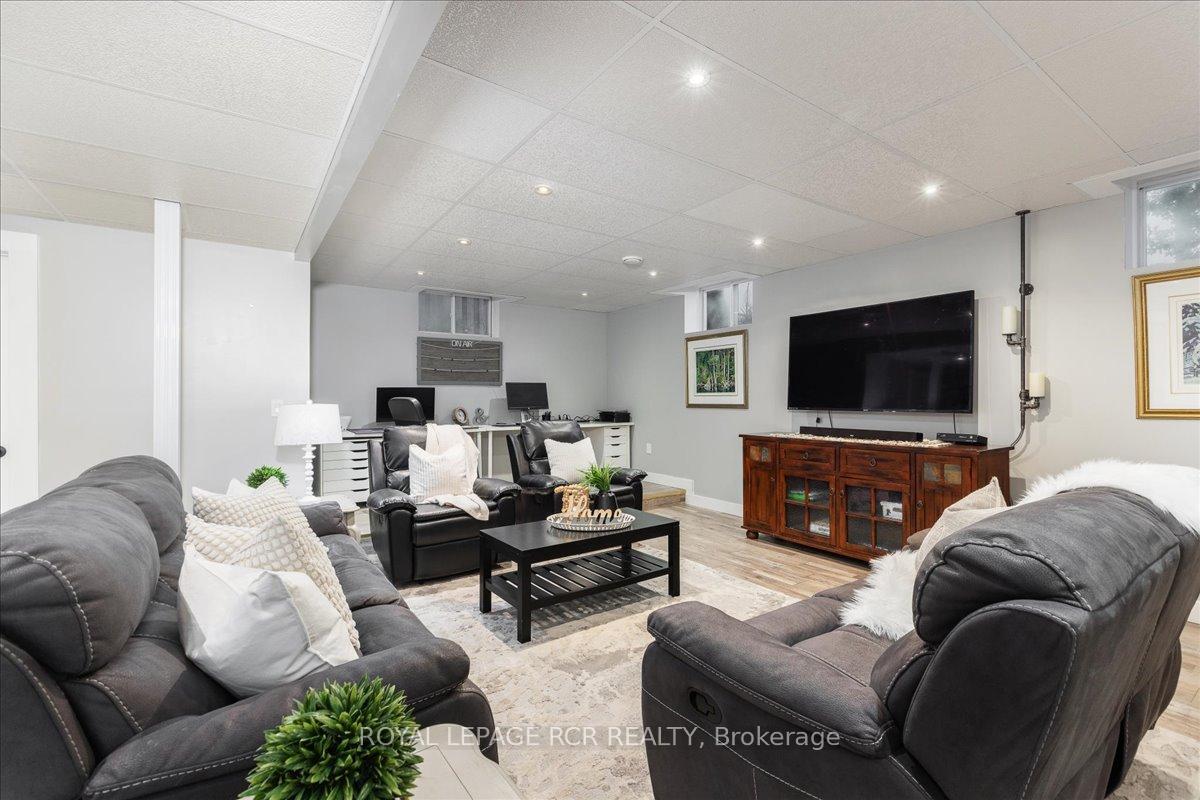 Photo 22 of 395 Sandford Road, Uxbridge, Rural Uxbridge — HOMEH
