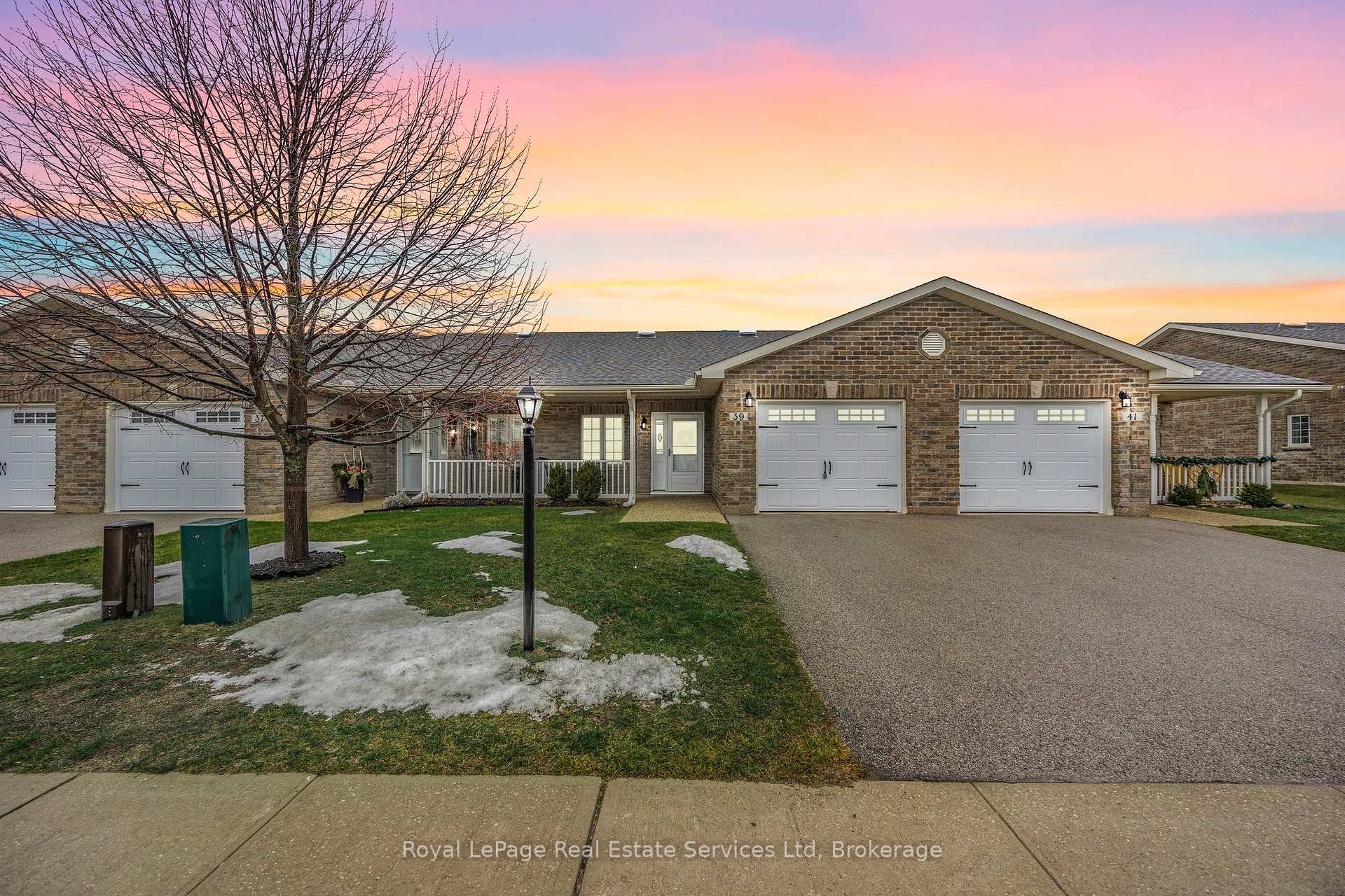 Photo 1 of 39 Clover Crescent, Wasaga Beach — HOMEH