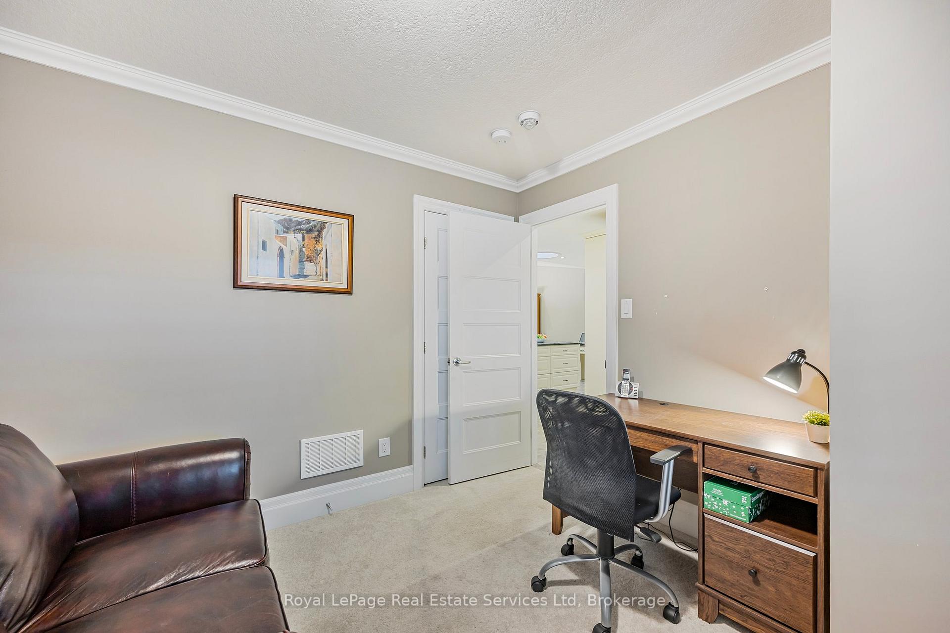 Photo 14 of 39 Clover Crescent, Wasaga Beach — HOMEH