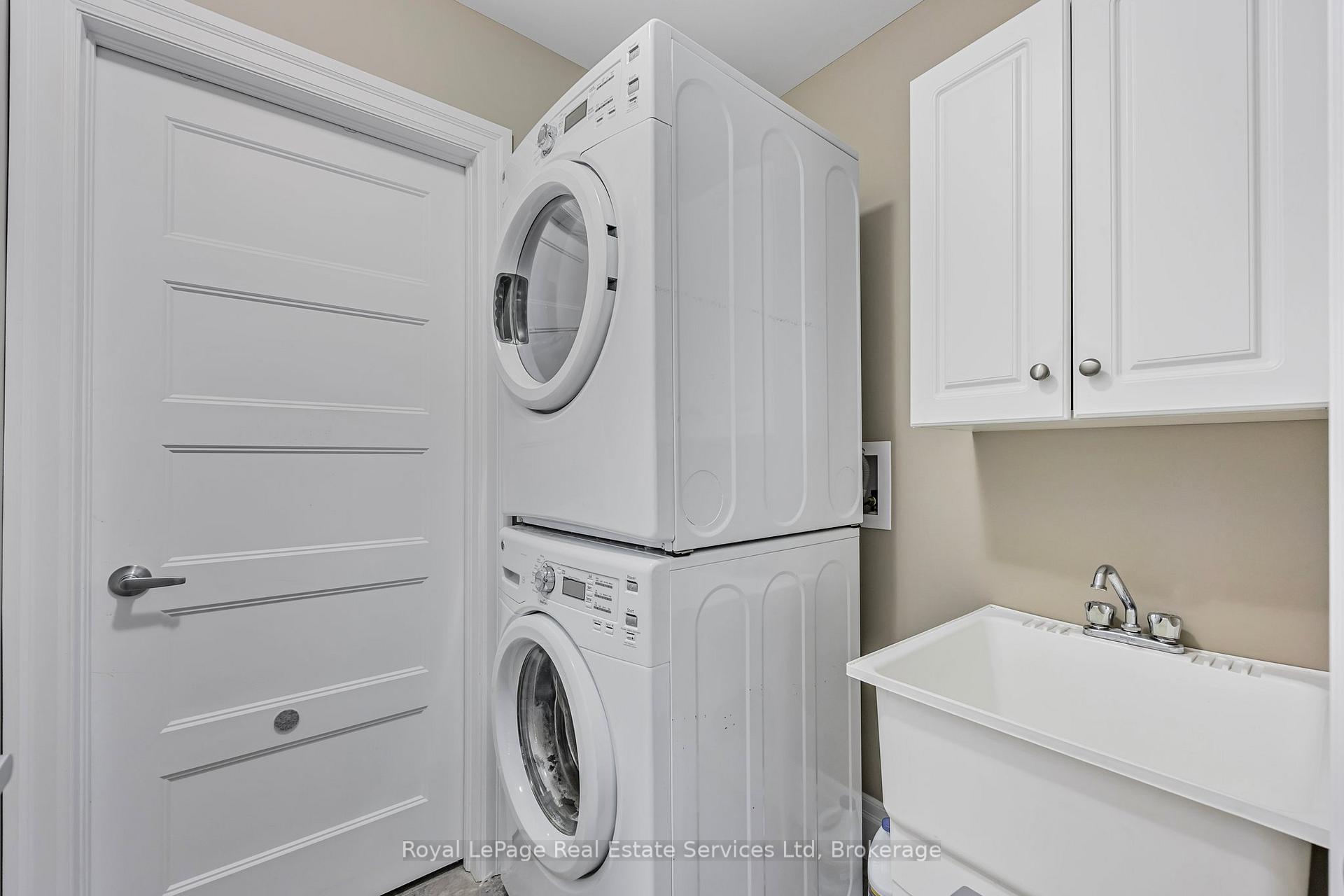 Photo 19 of 39 Clover Crescent, Wasaga Beach — HOMEH