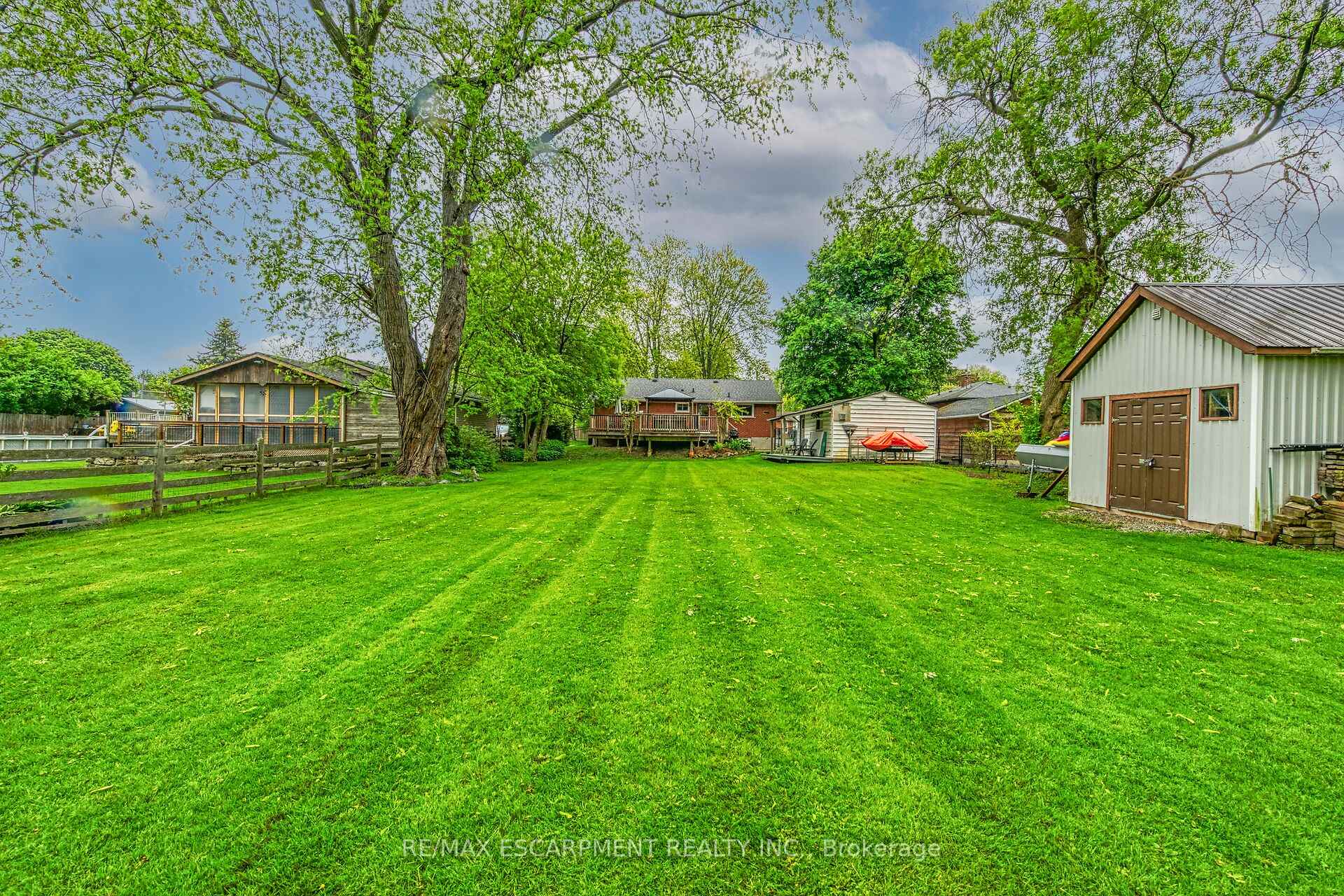Photo 17 of 88 Aldercrest Avenue, Hamilton, Allison — HOMEH