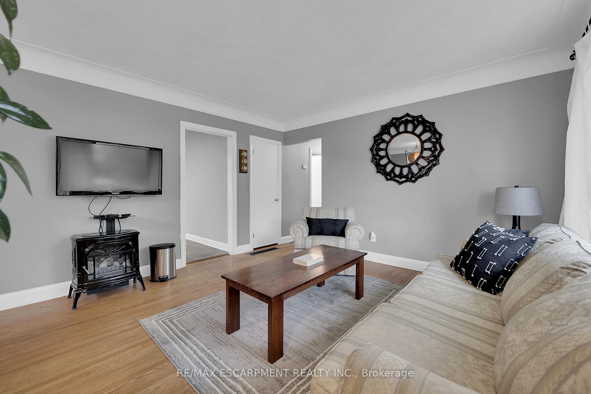 Photo 12 of 88 Aldercrest Avenue, Hamilton, Allison — HOMEH
