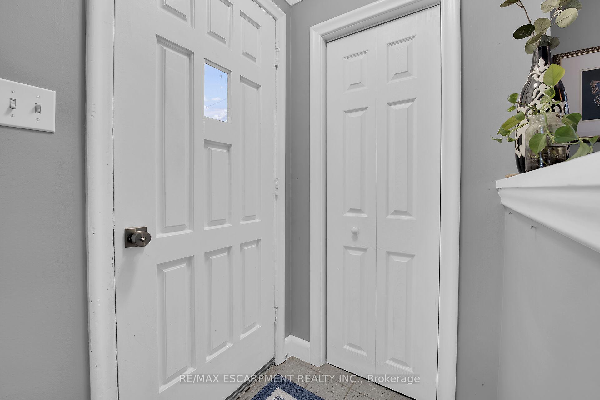 Photo 6 of 88 Aldercrest Avenue, Hamilton, Allison — HOMEH