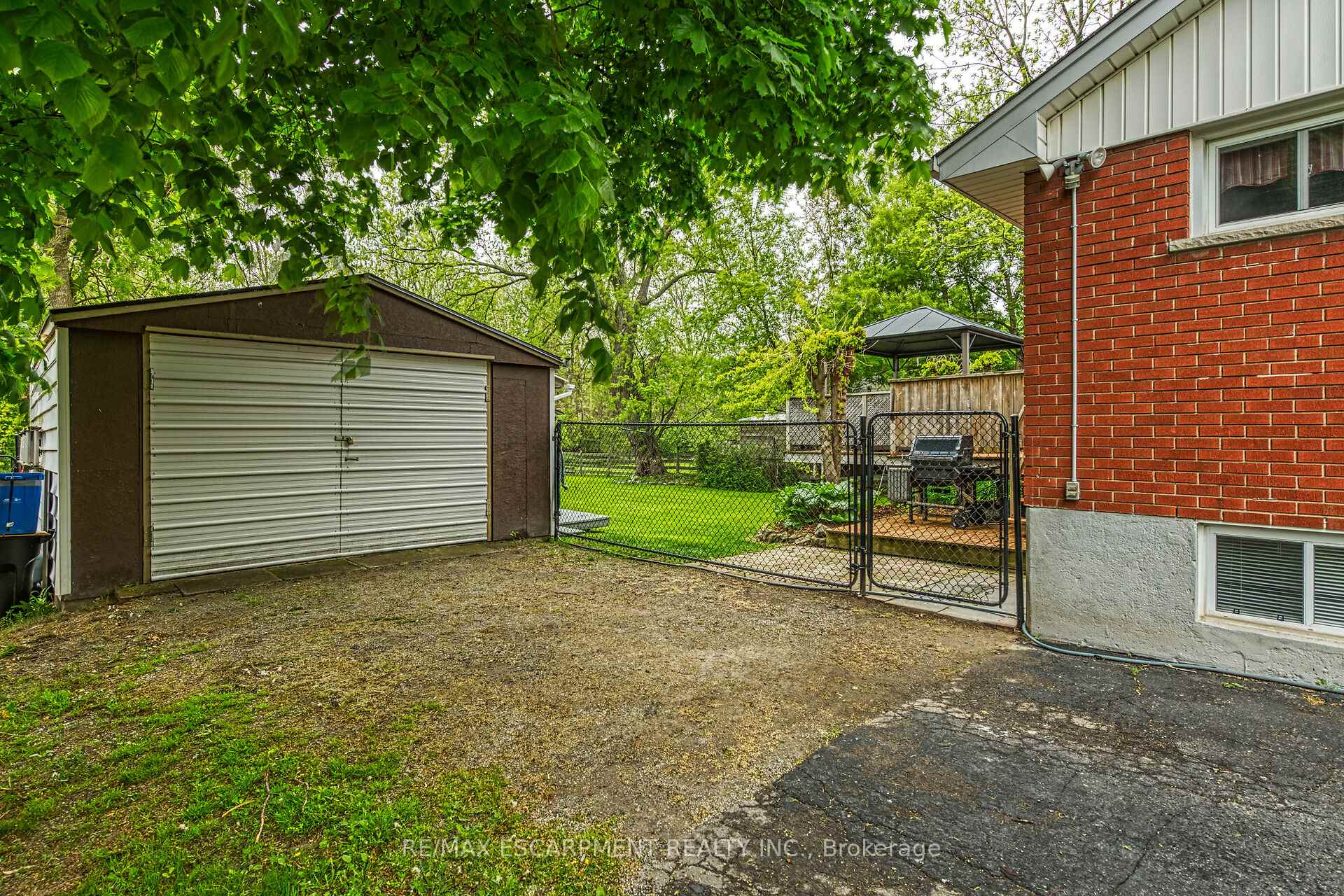 Photo 37 of 88 Aldercrest Avenue, Hamilton, Allison — HOMEH