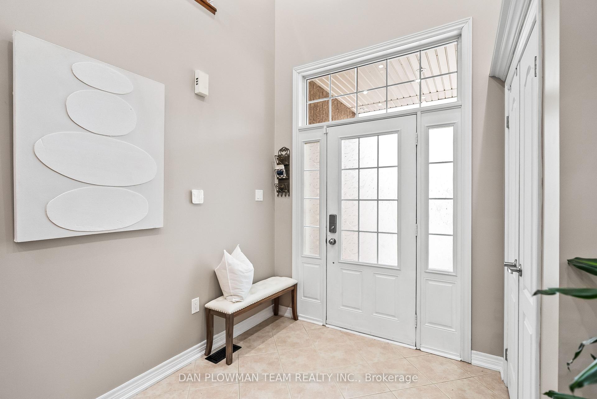 Photo 8 of 3065 Trulls Road, Clarington, Courtice — HOMEH