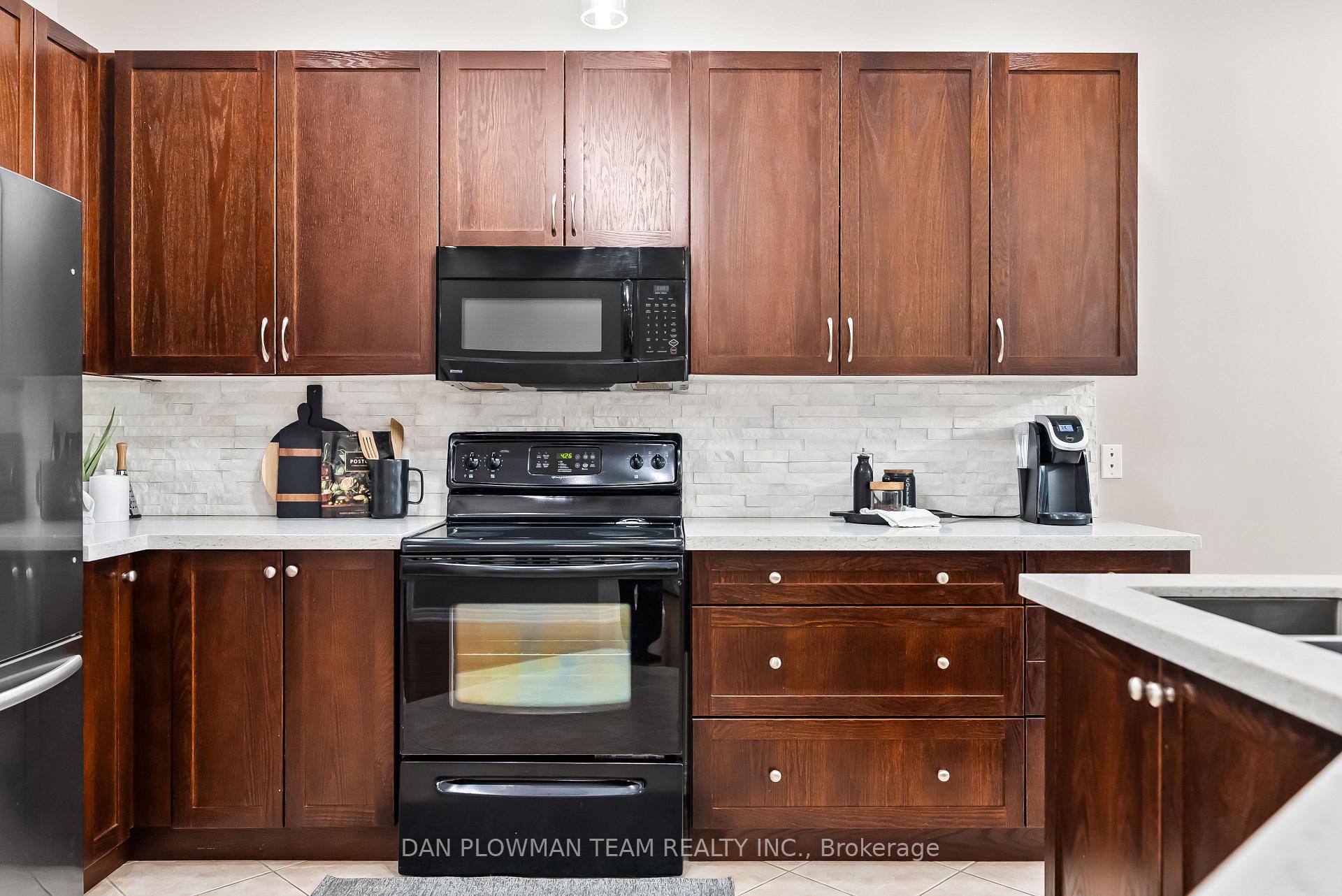 Photo 7 of 3065 Trulls Road, Clarington, Courtice — HOMEH
