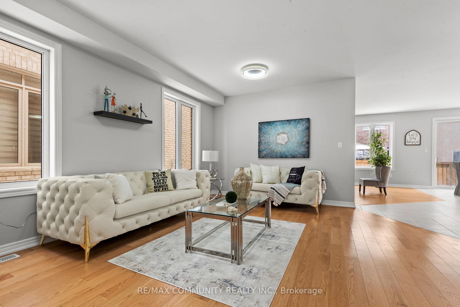 Photo 11 of 57 Olerud Drive, Whitby, Rural Whitby — HOMEH