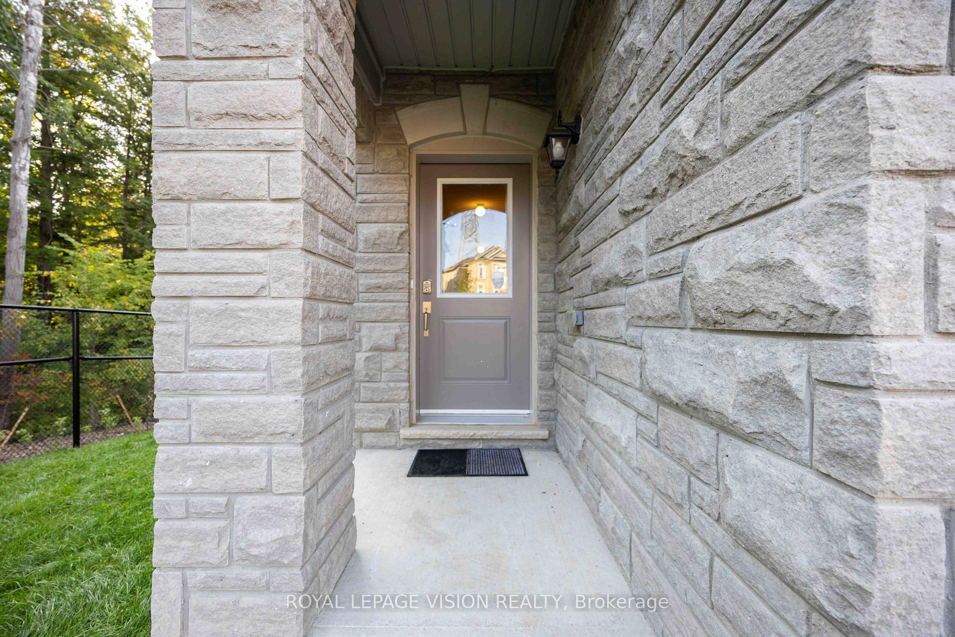 Photo 21 of 10 Coote Crt., Ajax, Central West — HOMEH