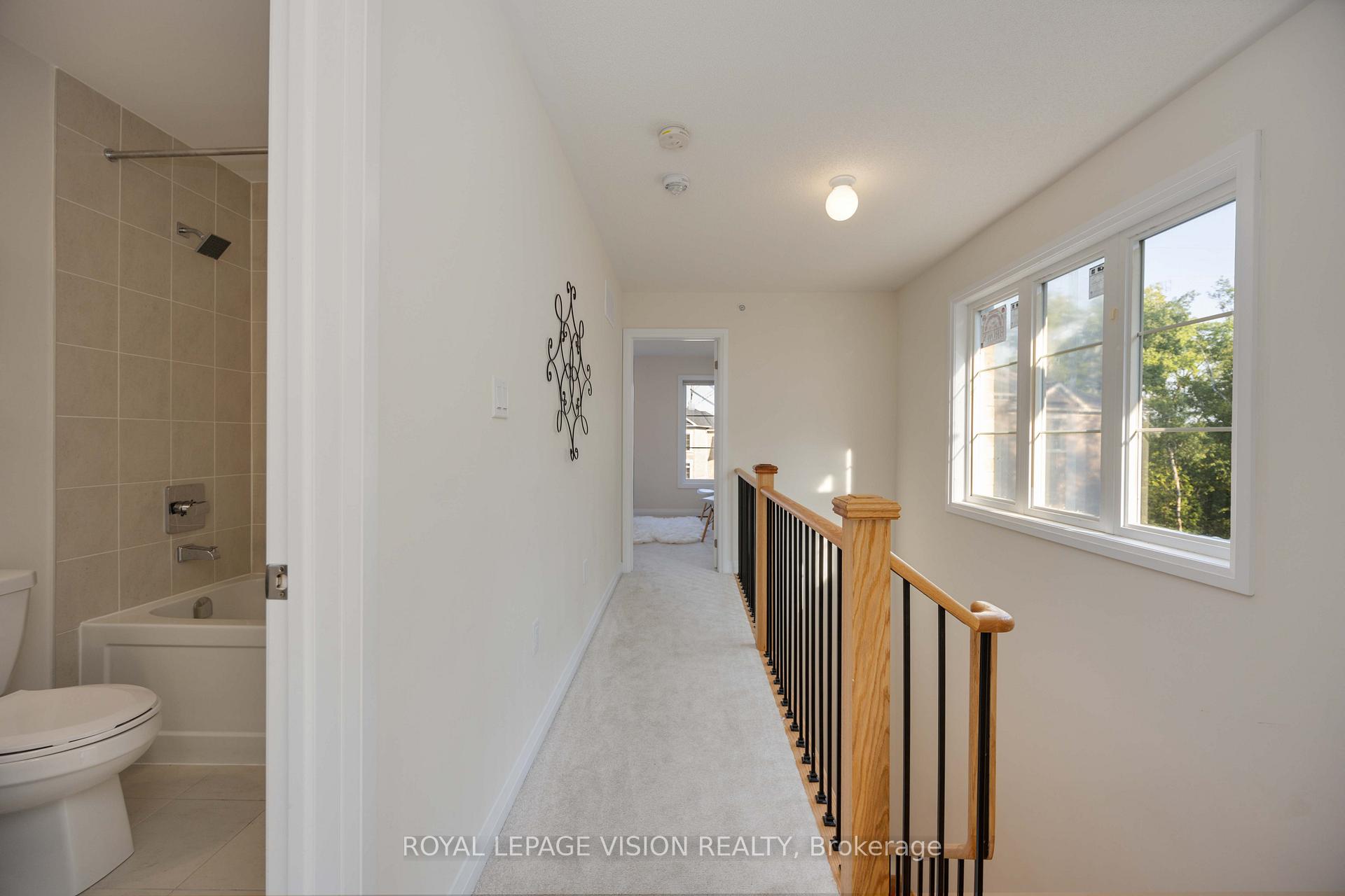 Photo 7 of 10 Coote Crt., Ajax, Central West — HOMEH