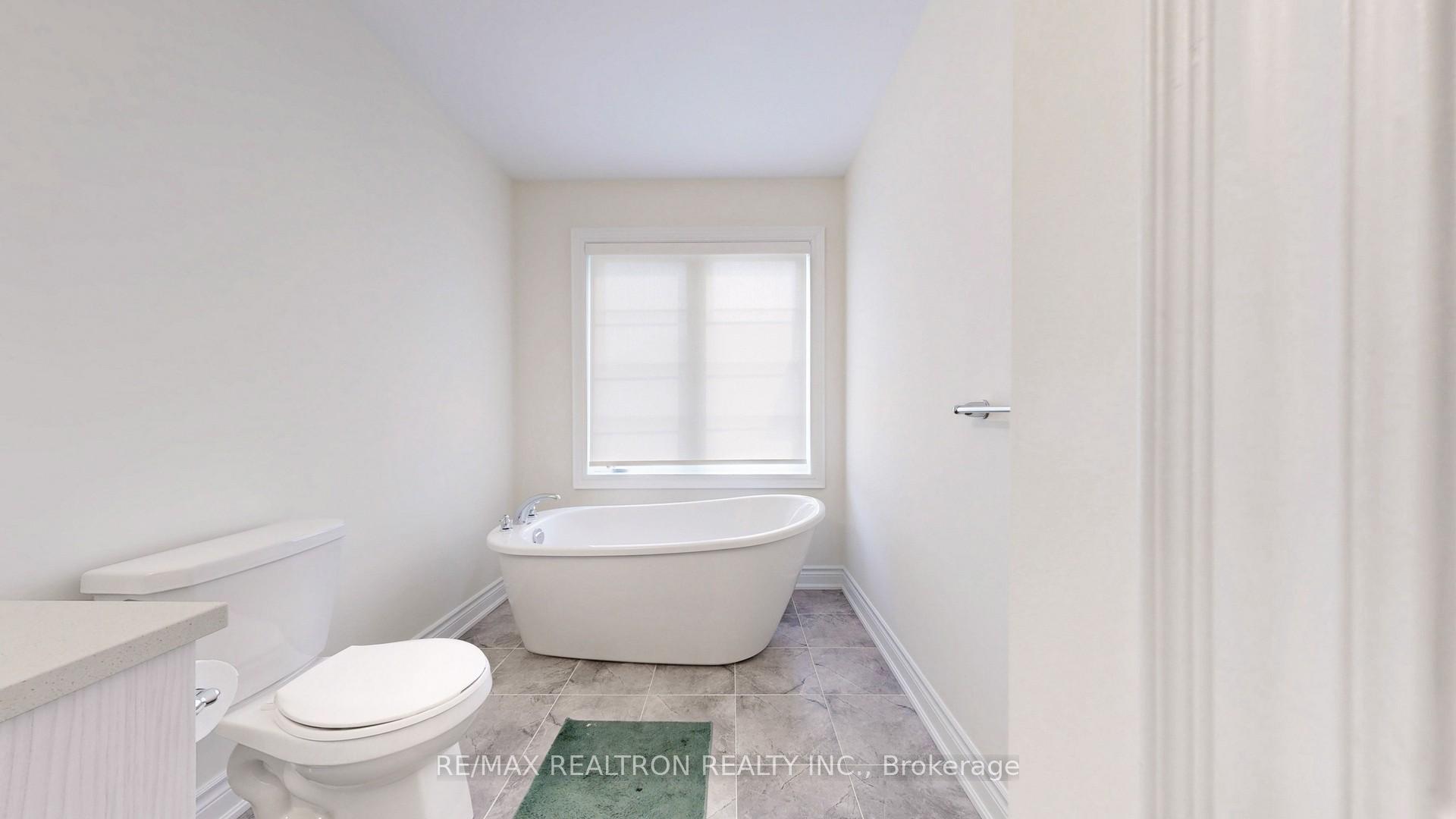 Photo 19 of 6 Reign Lane, Markham, Cedarwood — HOMEH