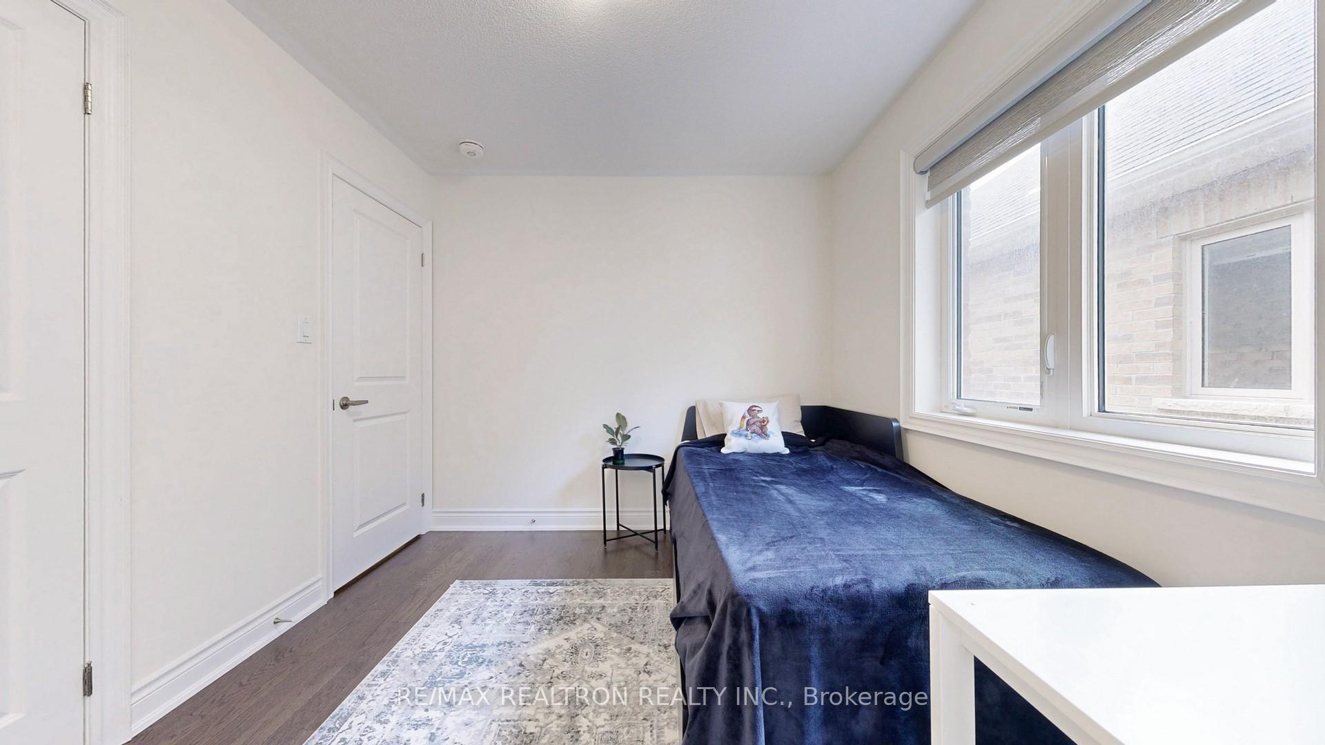 Photo 29 of 6 Reign Lane, Markham, Cedarwood — HOMEH
