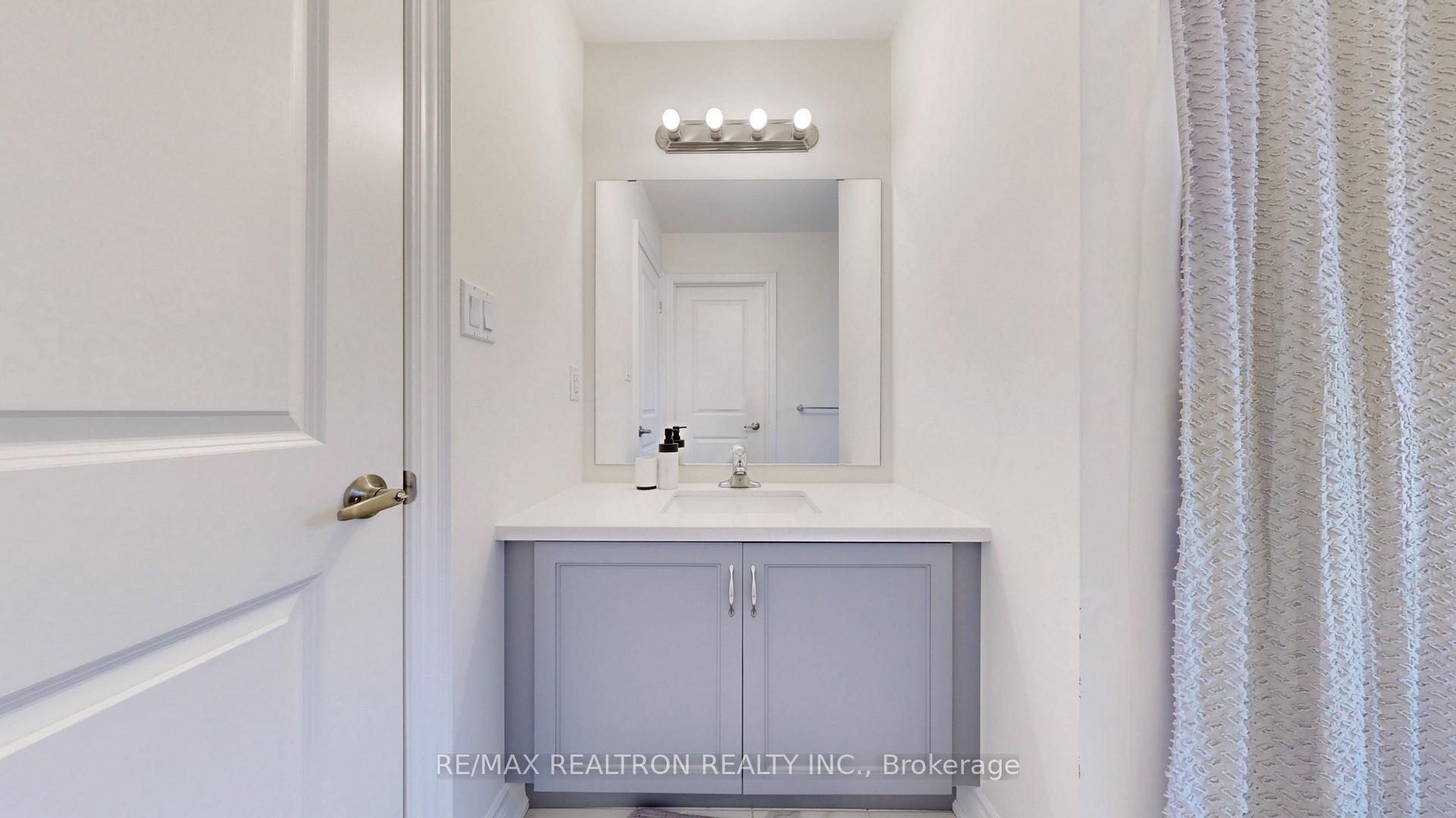 Photo 31 of 6 Reign Lane, Markham, Cedarwood — HOMEH