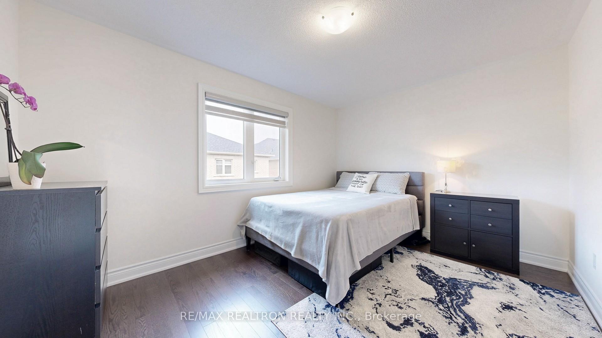 Photo 28 of 6 Reign Lane, Markham, Cedarwood — HOMEH