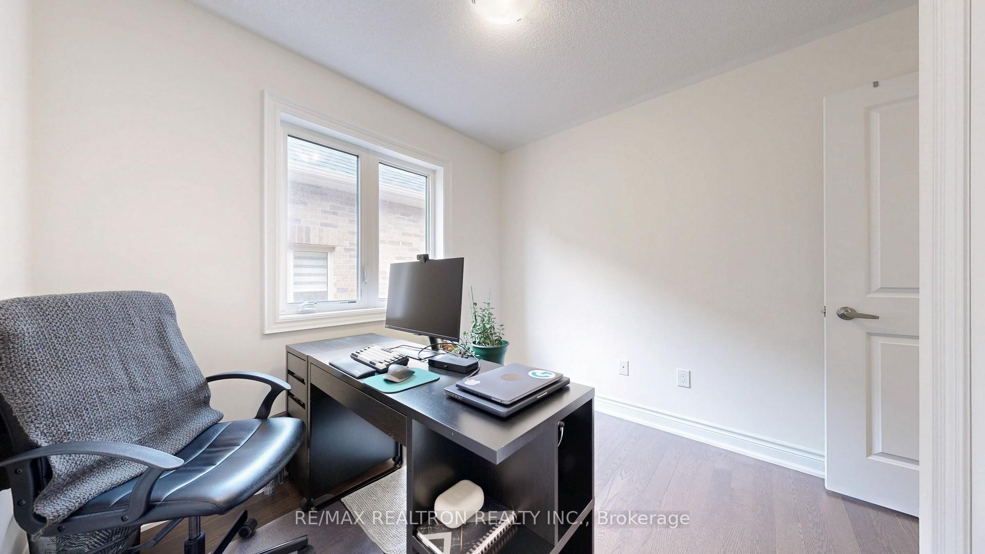 Photo 34 of 6 Reign Lane, Markham, Cedarwood — HOMEH