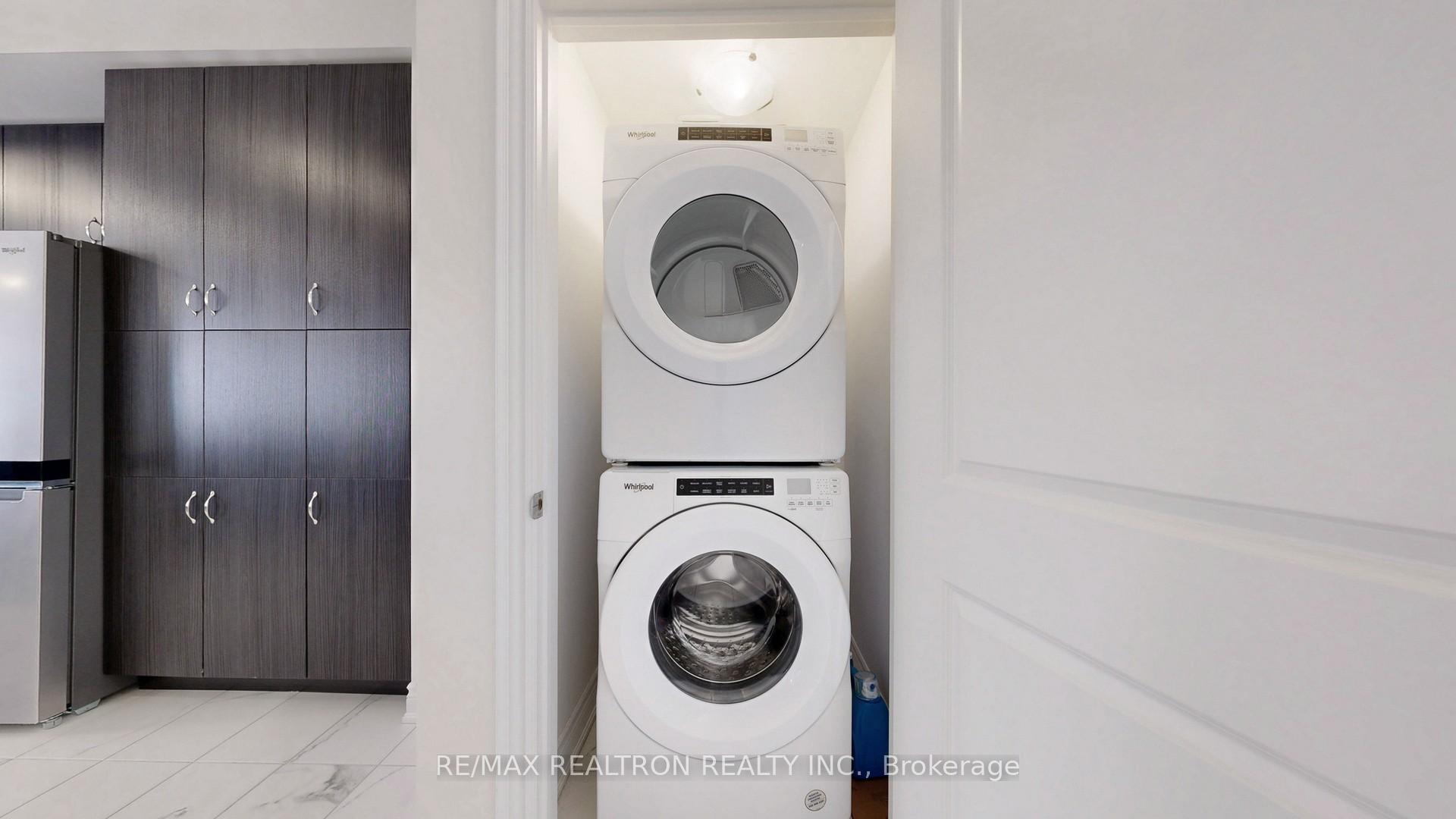 Photo 38 of 6 Reign Lane, Markham, Cedarwood — HOMEH