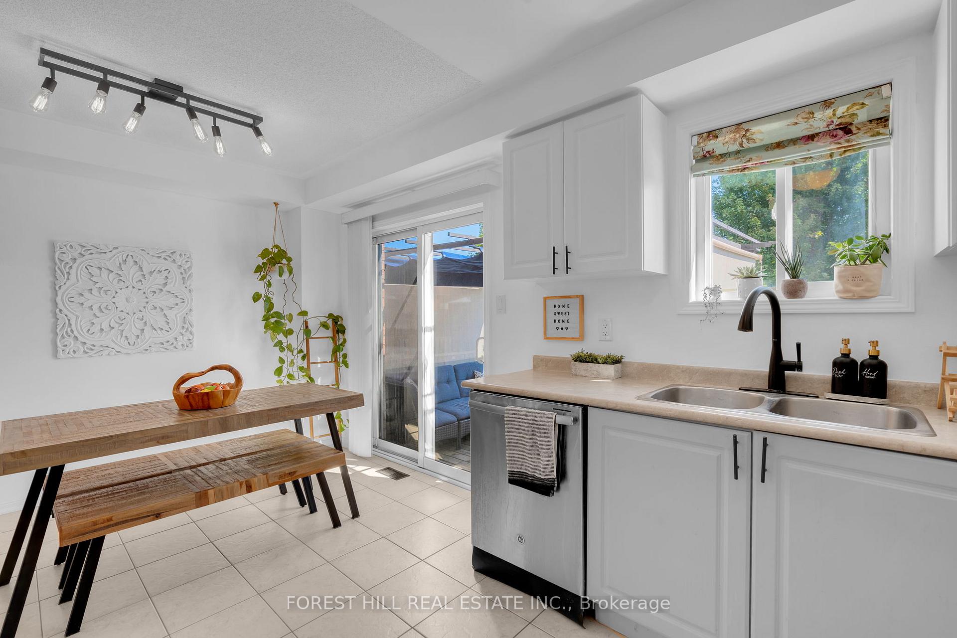 Photo 6 of 51 Ridwell Street, Barrie, Edgehill Drive — HOMEH