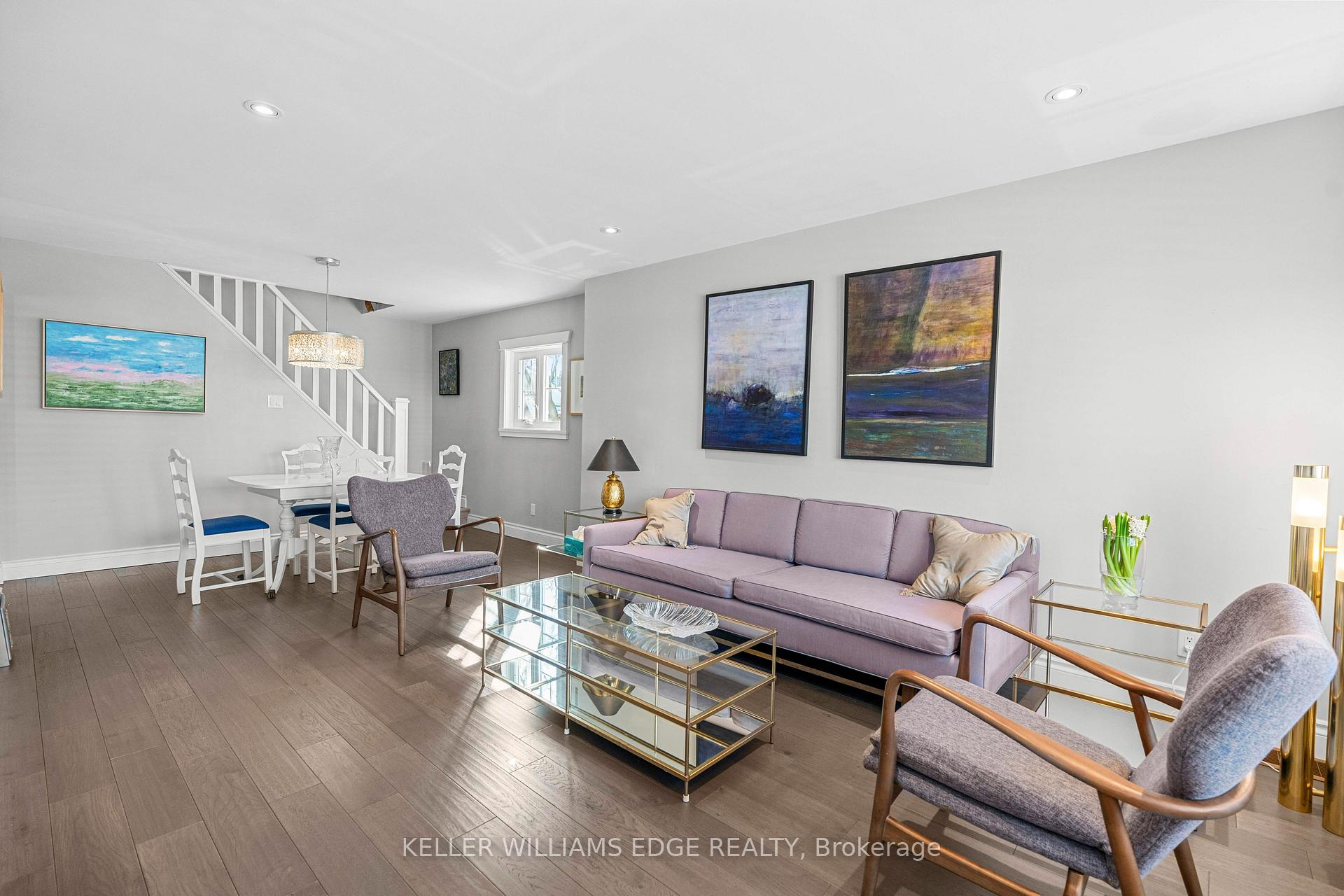 Photo 2 of 19 Edgevale Road, Hamilton, Westdale — HOMEH