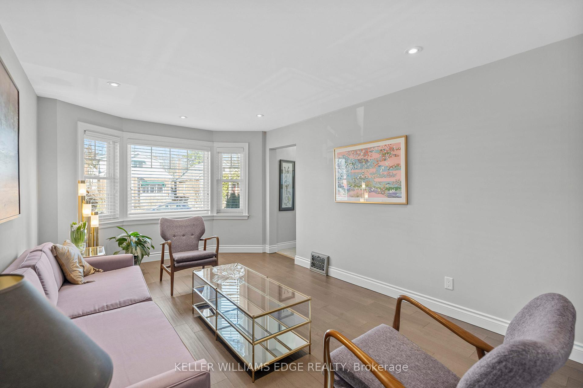 Photo 6 of 19 Edgevale Road, Hamilton, Westdale — HOMEH