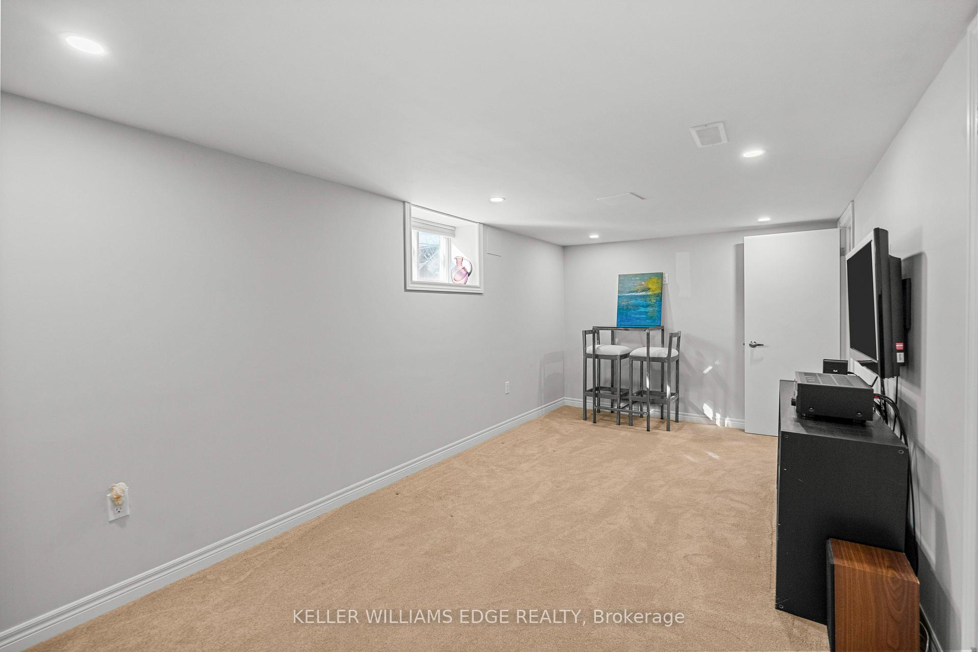 Photo 40 of 19 Edgevale Road, Hamilton, Westdale — HOMEH