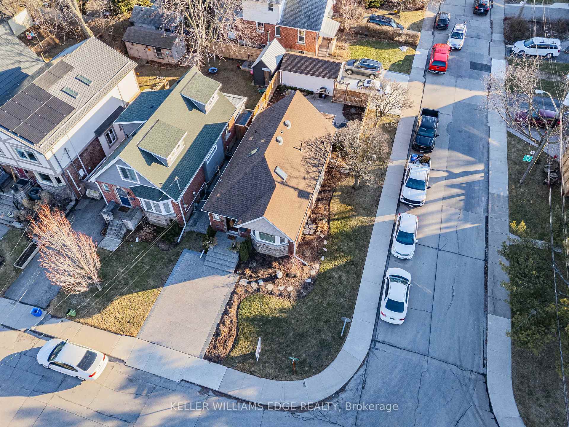 Photo 33 of 19 Edgevale Road, Hamilton, Westdale — HOMEH