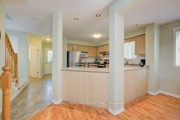 Photo 12 of 148 Cavelletti Drive, Waterloo — HOMEH